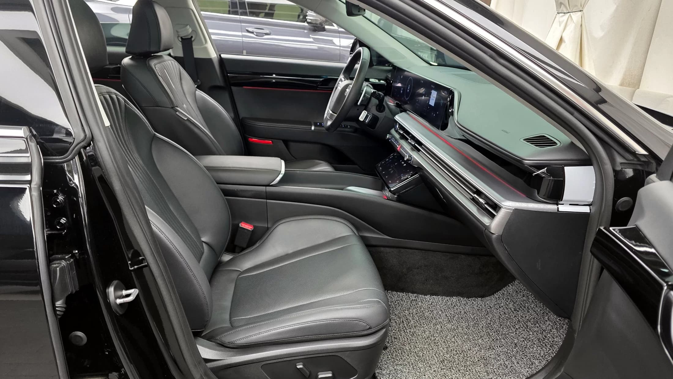 Hyundai Grandeur 2,5 Gasoline 2WD Premium, 2024 г. 27896 км. — фото 11
