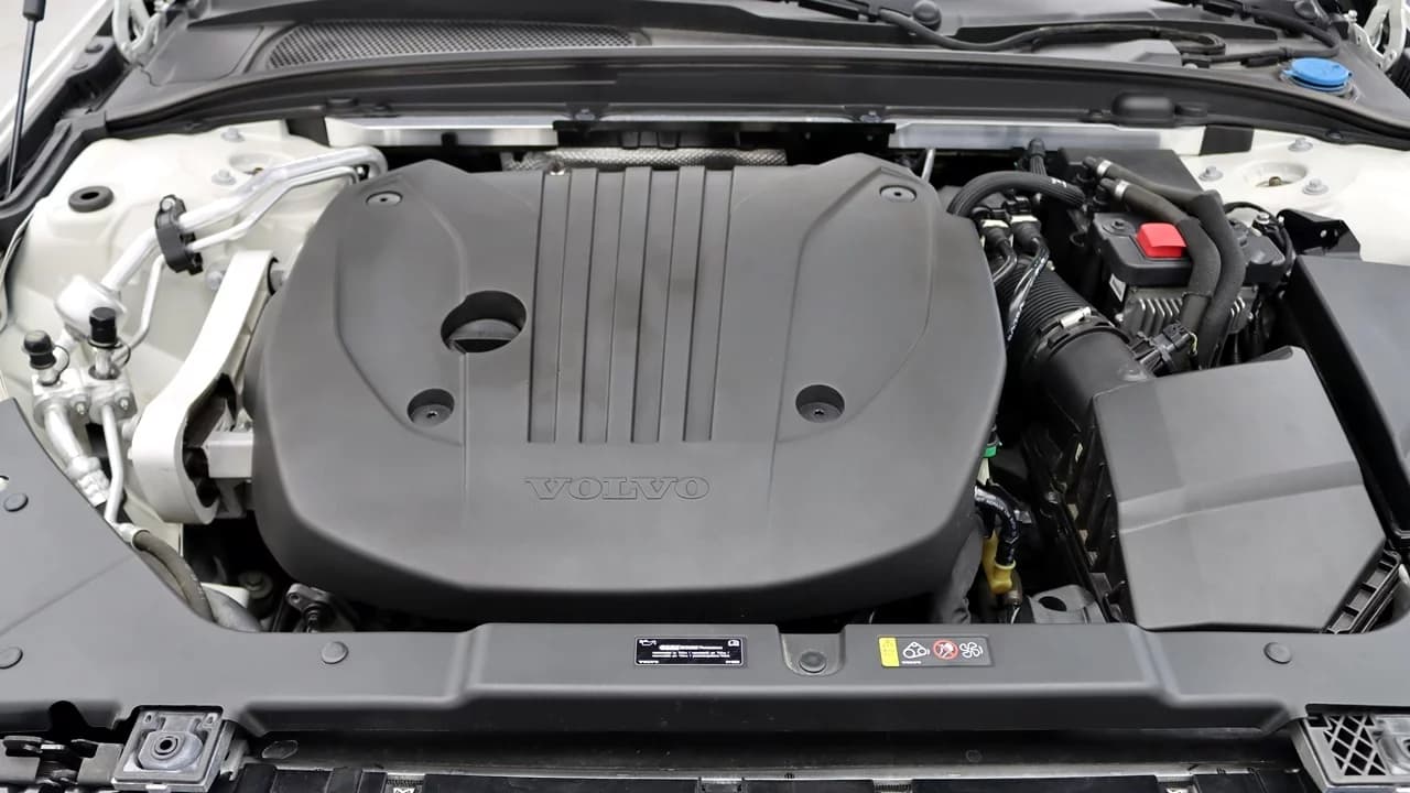 Volvo V60 B5 Pro AWD, 2021 г. 118741 км. — фото 6