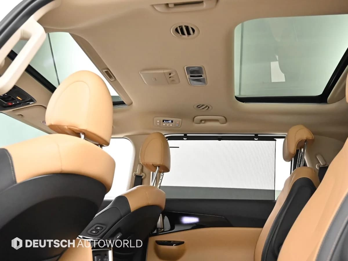 Kia Carnival 9-Seater Signature, 2023 г. 70313 км. — фото 19