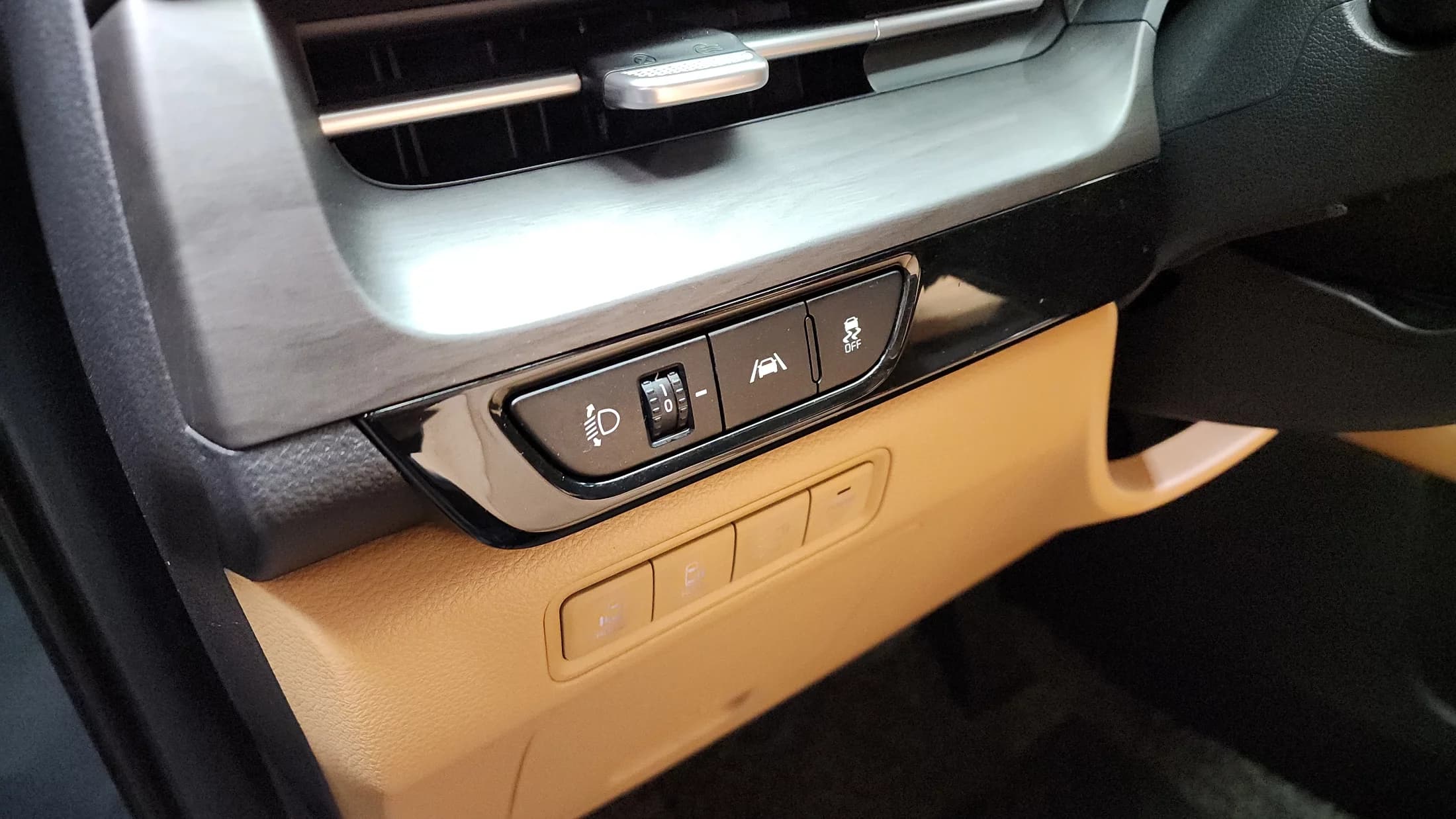 Kia Carnival 11-Seater Signature, 2021 г. 88504 км. — фото 17