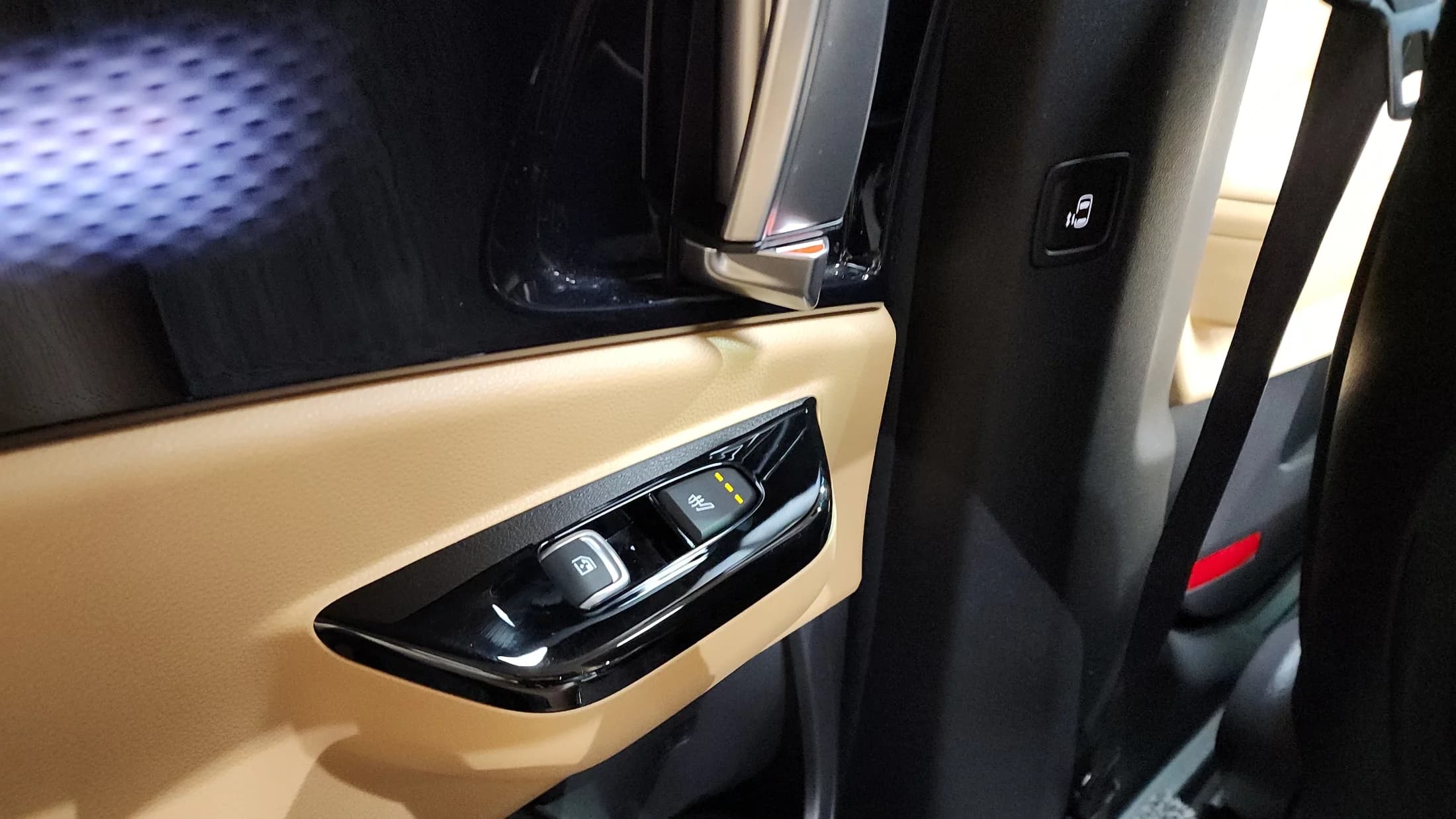 Kia Carnival 11-Seater Signature, 2021 г. 88504 км. — фото 18