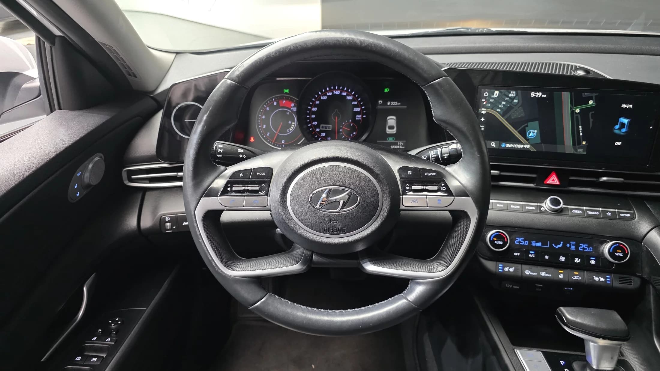 Hyundai AVANTE (Хендай Элантра) 1.6 Modern, 2021 г. 123071 км. — фото 13