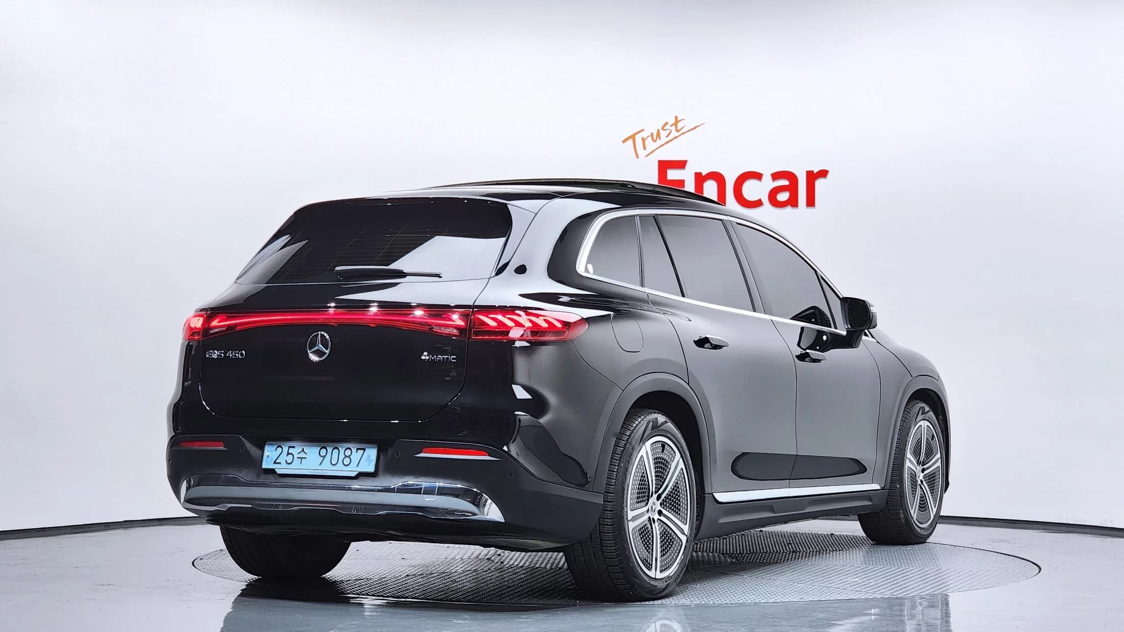 Mercedes-Benz EQS EQS450 4MATIC Online Edition, электромобиль, 2023 г. 36730 км. — фото 2