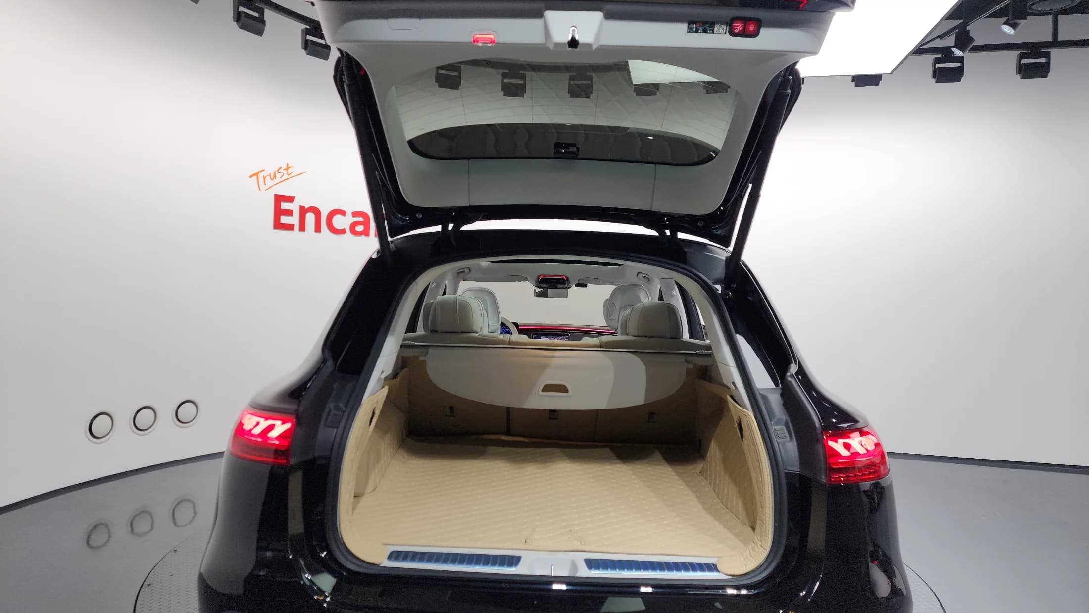 Mercedes-Benz EQS EQS450 4MATIC Online Edition, электромобиль, 2023 г. 36730 км. — фото 20
