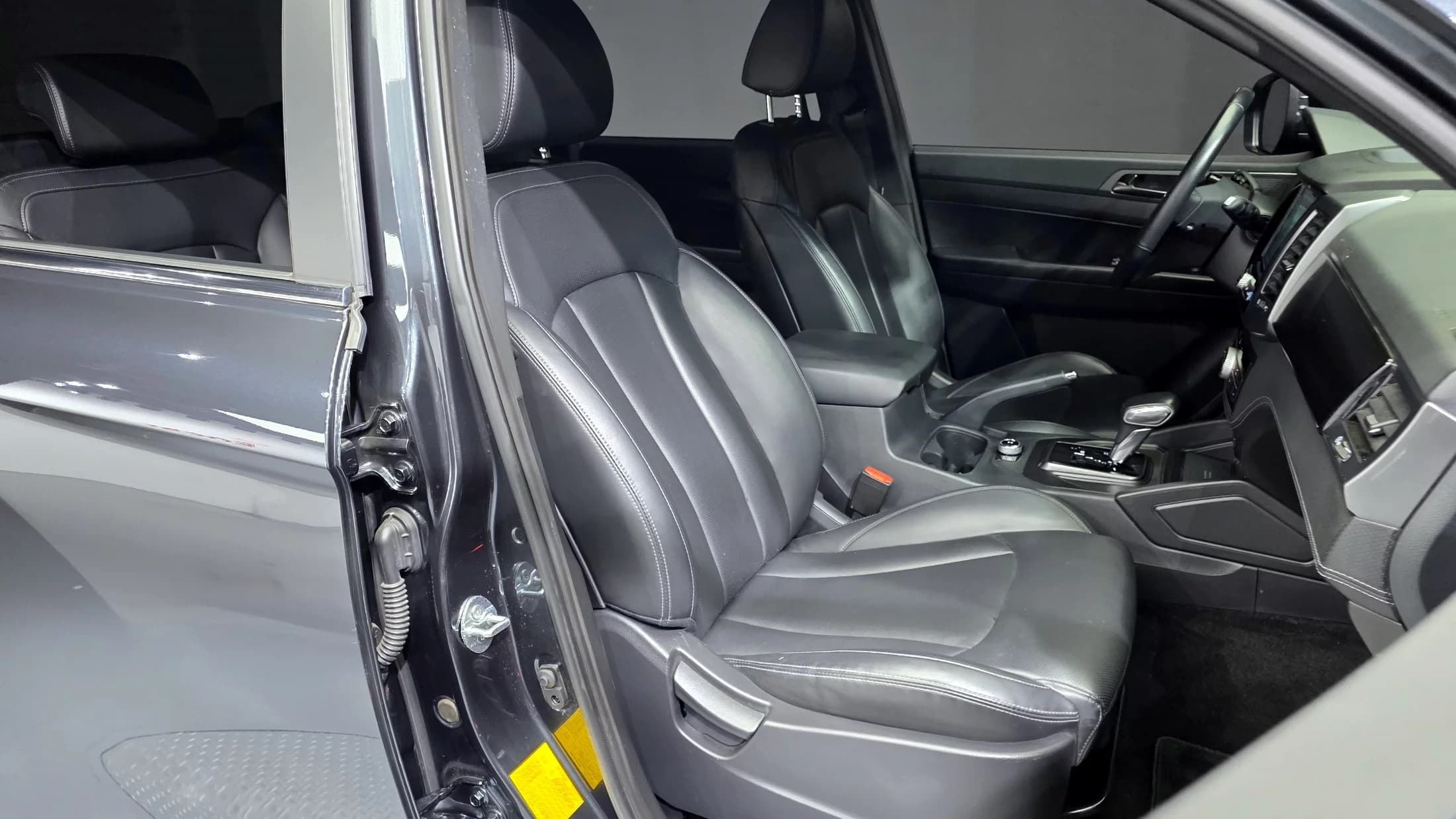 SsangYong Rexton Diesel 2.2 4WD Prestige, 2022 г. 54445 км. — фото 12