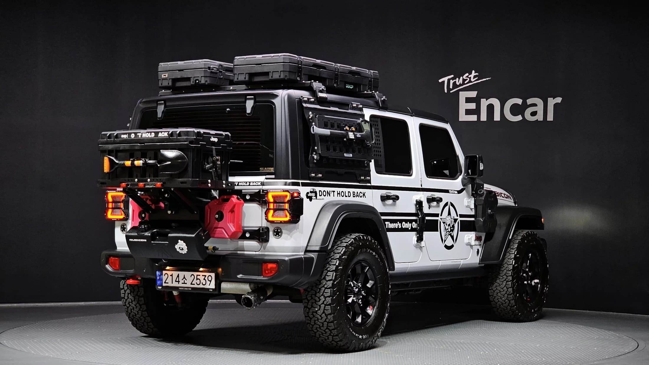 Jeep WRANGLER 2.0 Rubicon 4Door, 2023 г. 29547 км. — фото 2