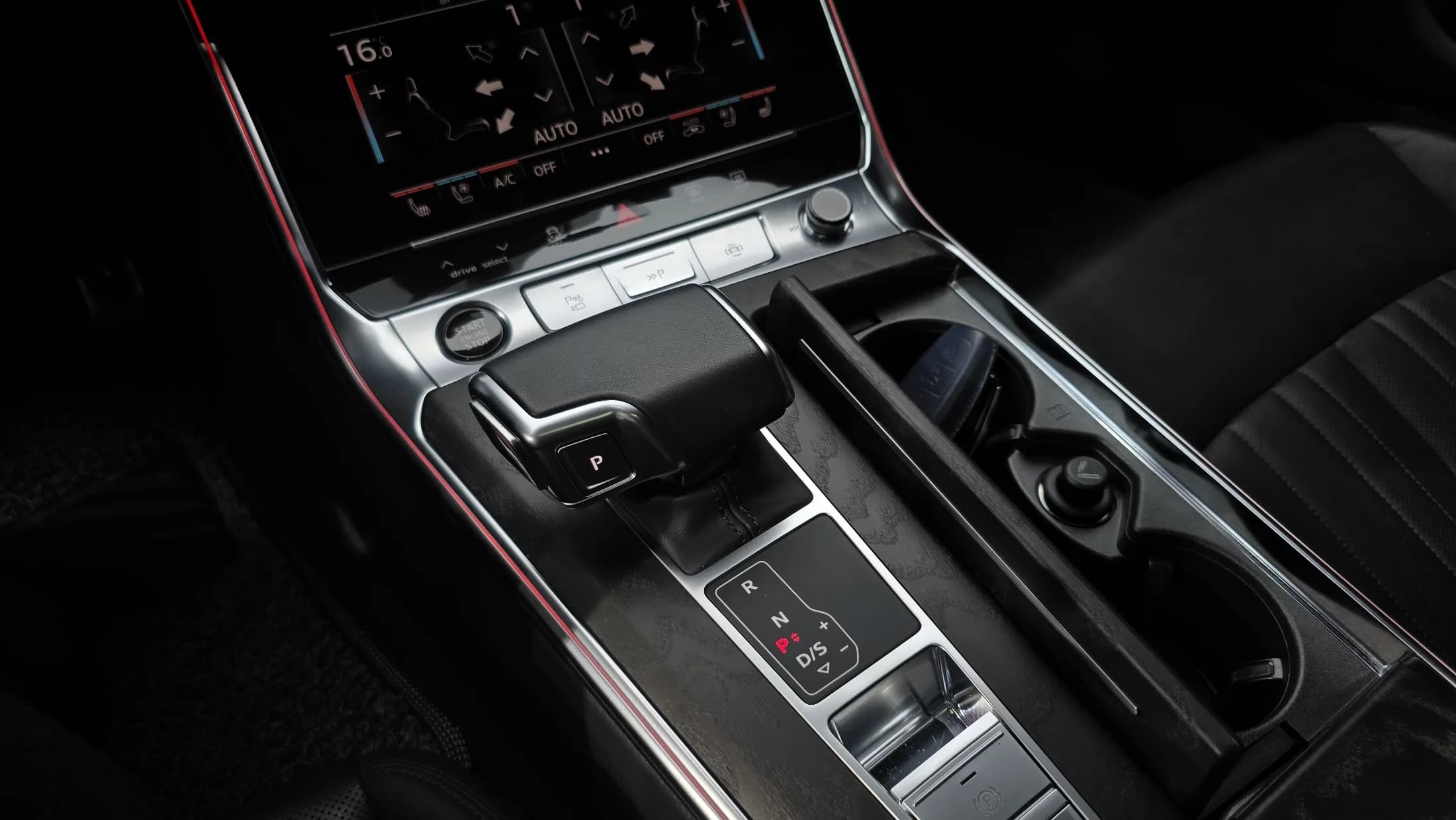Audi A6 40 TDI Quattro Premium C7, 2021 г. 14176 км. — фото 9