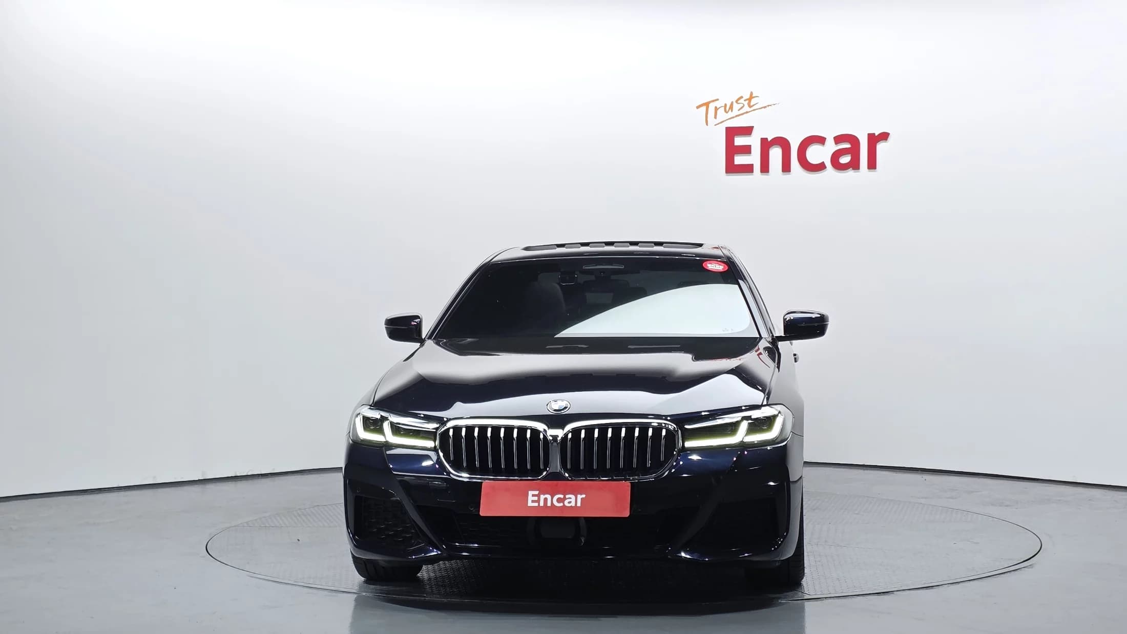 BMW 5-Series 530i M Sport Package, 2022 г. 63184 км. — фото 3