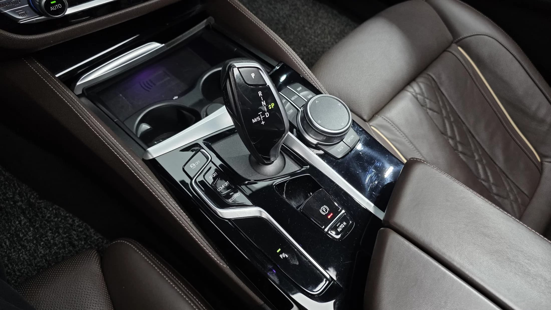 BMW 5-Series 530i M Sport Package, 2022 г. 63184 км. — фото 9