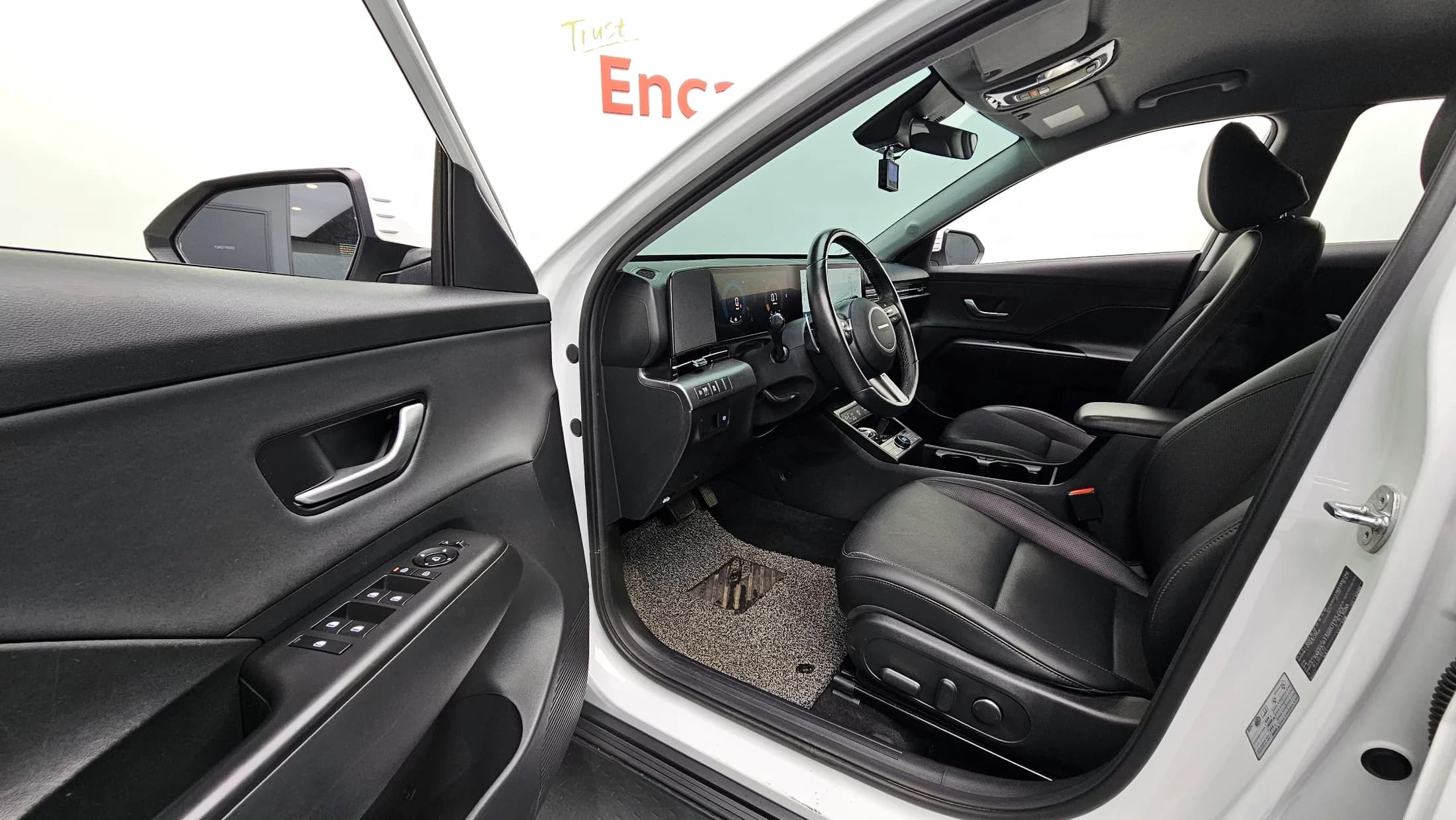 Hyundai Kona Gasoline 1.6 Turbo 2WD Premium, 2024 г. 43189 км. — фото 10