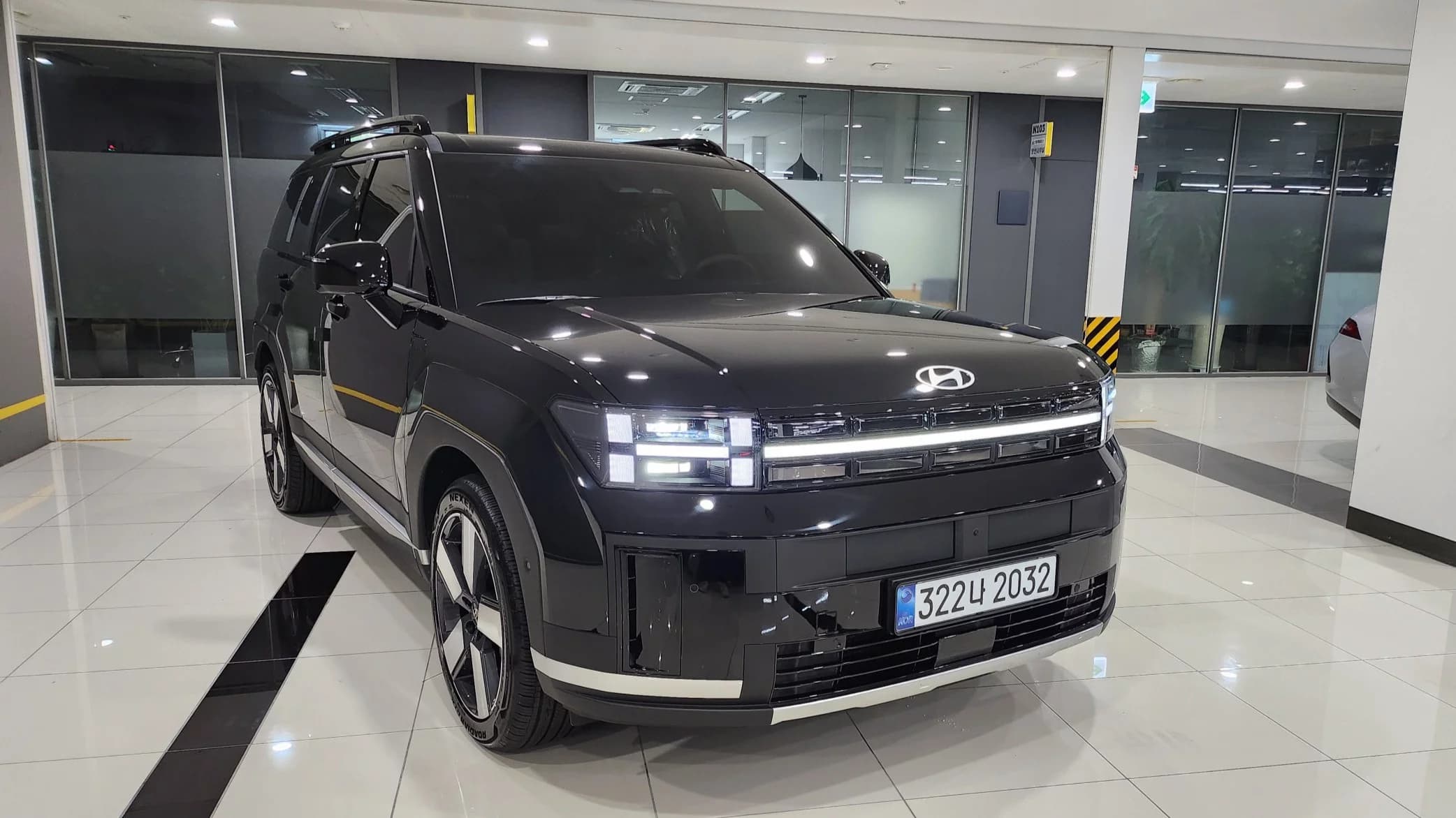 Hyundai Santa Fe Gasoline 2.5T 4WD Prestige Plus, 2024 г. 13127 км. — фото 3