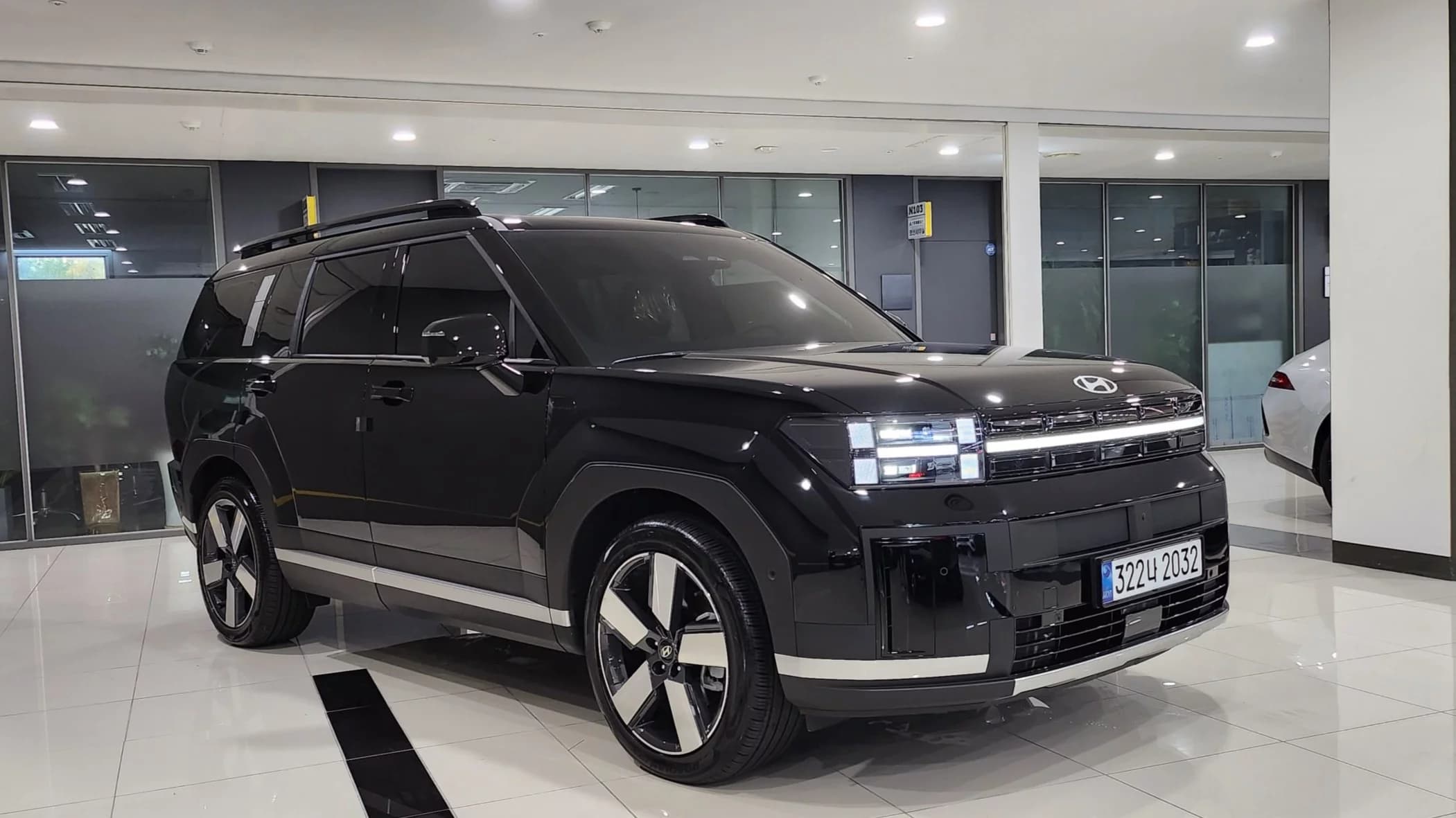 Hyundai Santa Fe Gasoline 2.5T 4WD Prestige Plus, 2024 г. 13127 км. — фото 4