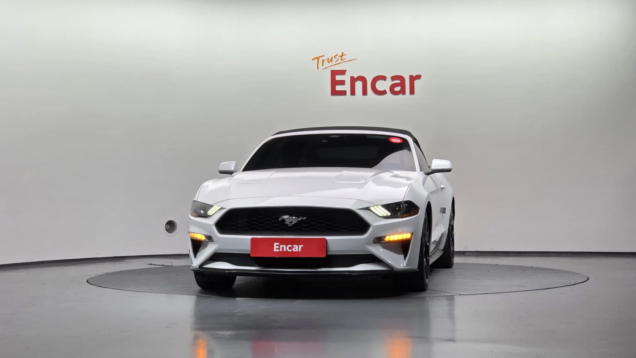 Ford MUSTANG Convertible, 2021 г. 124759 км. — фото 3