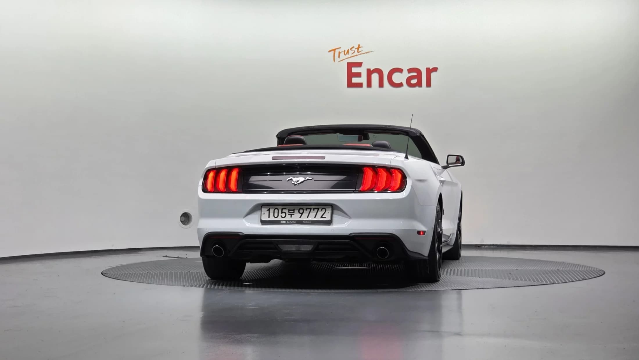 Ford MUSTANG Convertible, 2021 г. 124759 км. — фото 4