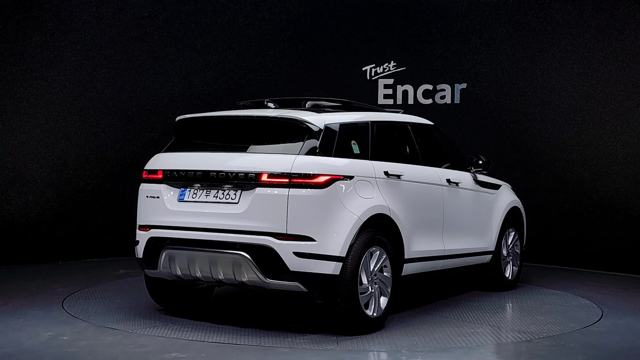 Land Rover RANGE ROVER EVOQUE P250 S, 2024 г. 11523 км. — фото 2