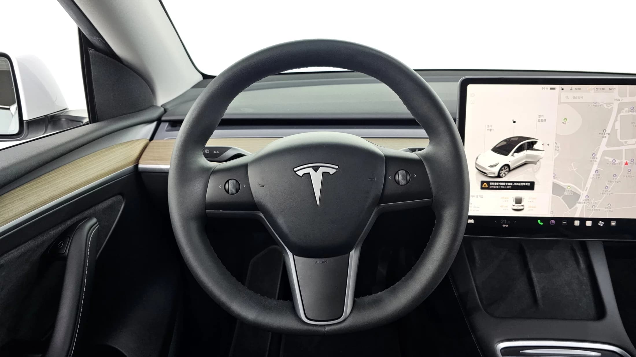 Tesla Model Y RWD, электромобиль, 2023 г. 35278 км. — фото 13