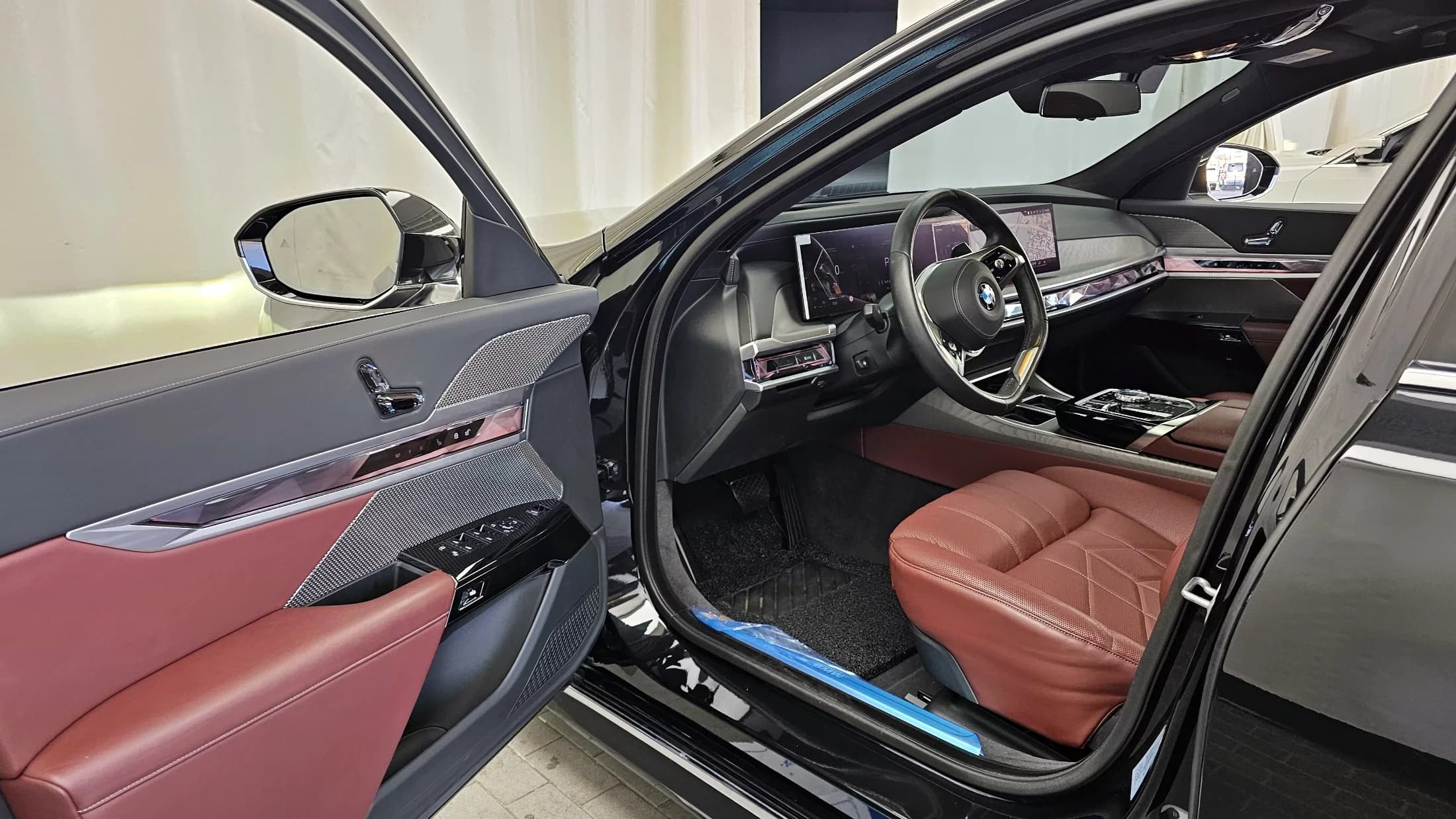 BMW 7-Series 740i sDrive Design Pure Excellence, 2023 г. 38686 км. — фото 10