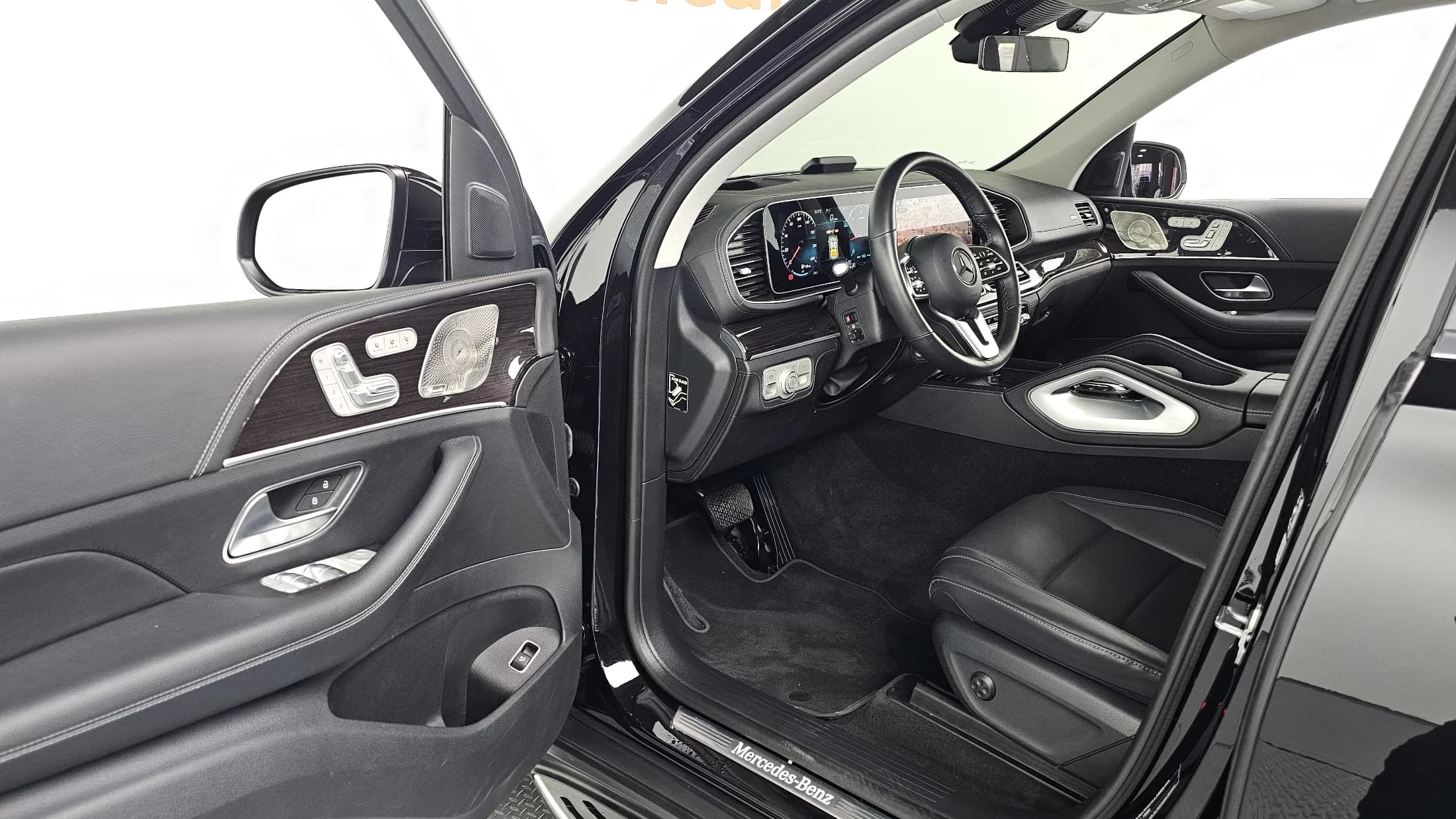 Mercedes-Benz GLE-Class GLE300d 4MATIC, 2023 г. 54885 км. — фото 11