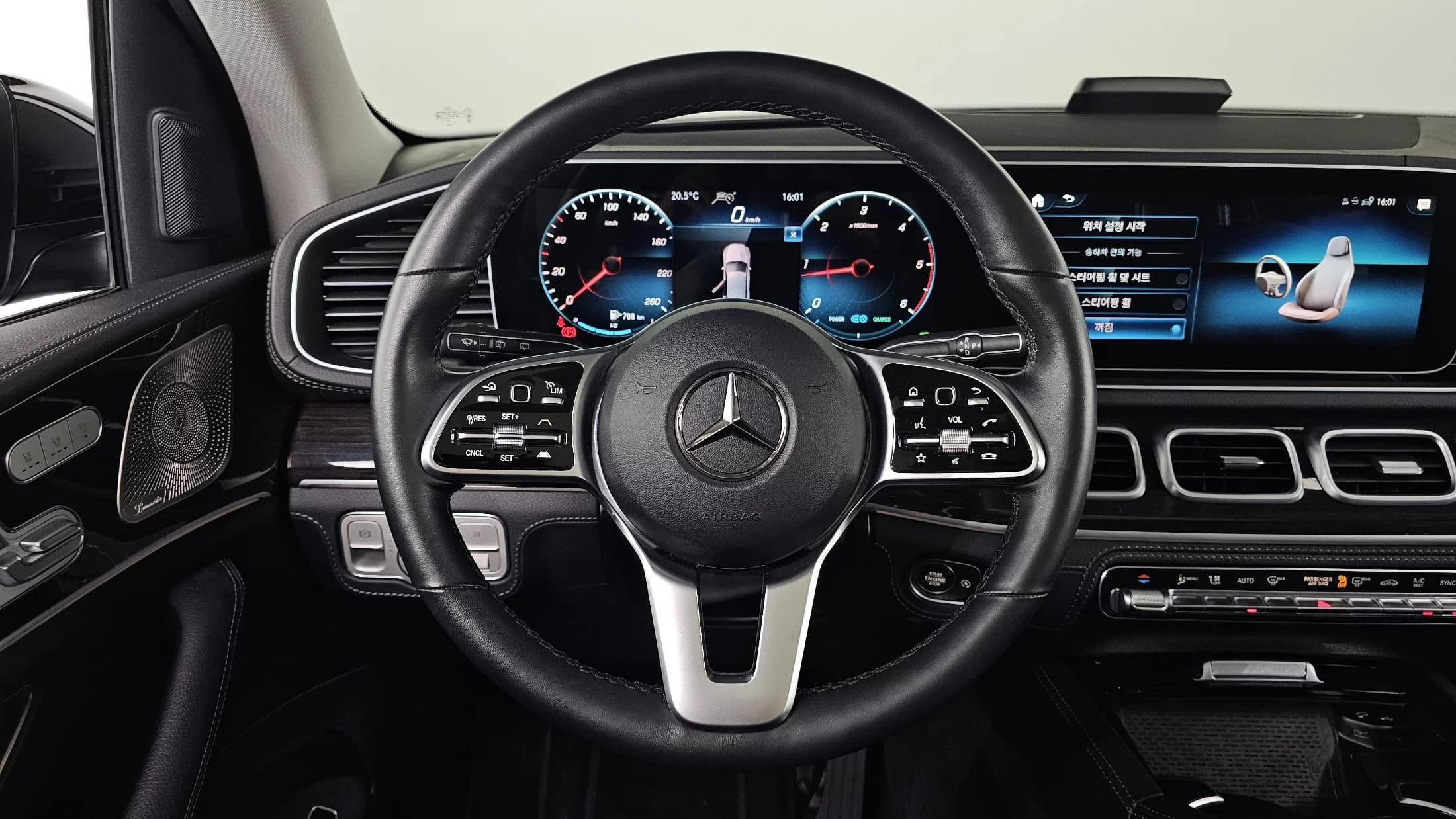 Mercedes-Benz GLE-Class GLE300d 4MATIC, 2023 г. 54885 км. — фото 13