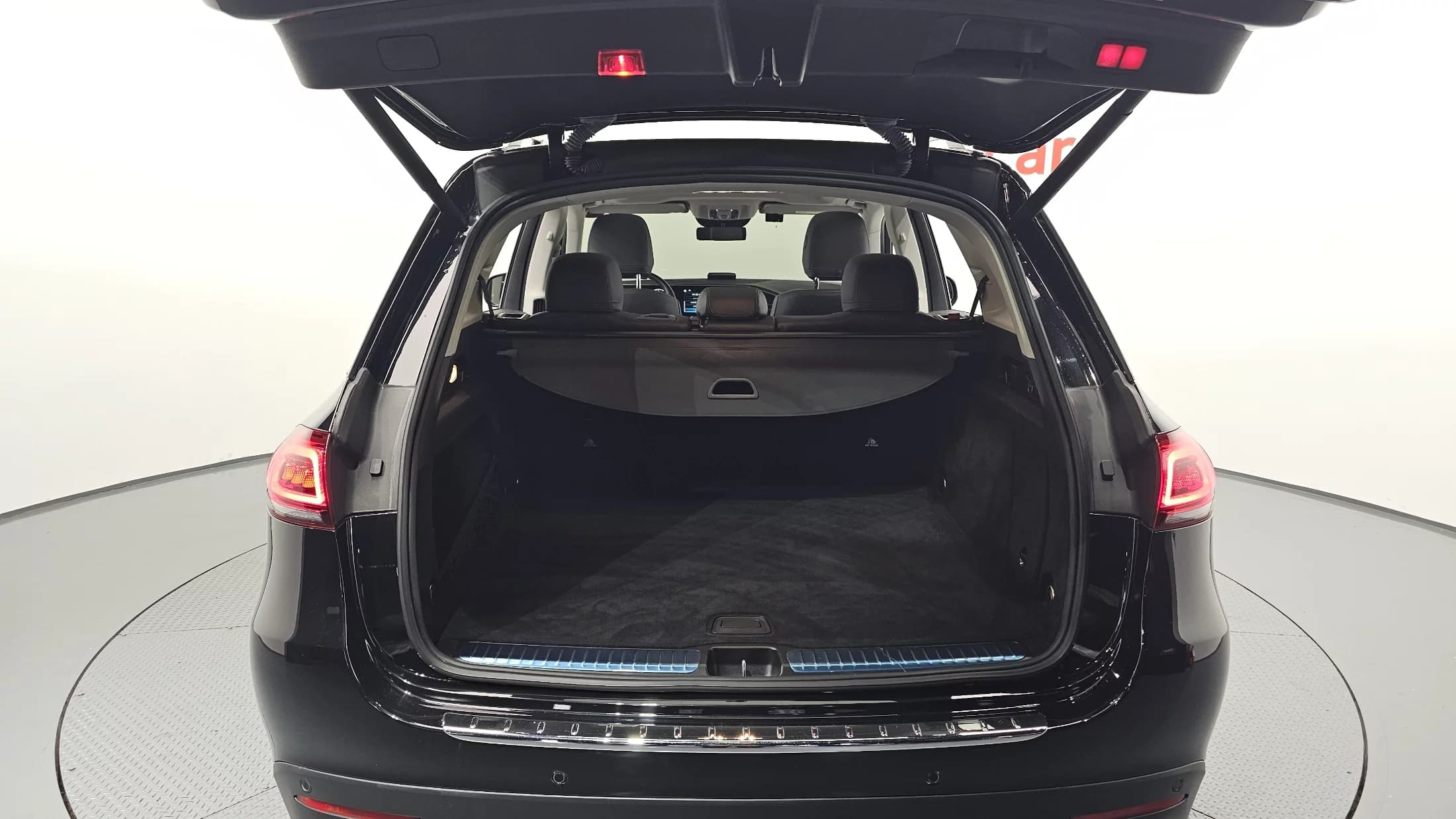 Mercedes-Benz GLE-Class GLE300d 4MATIC, 2023 г. 54885 км. — фото 20