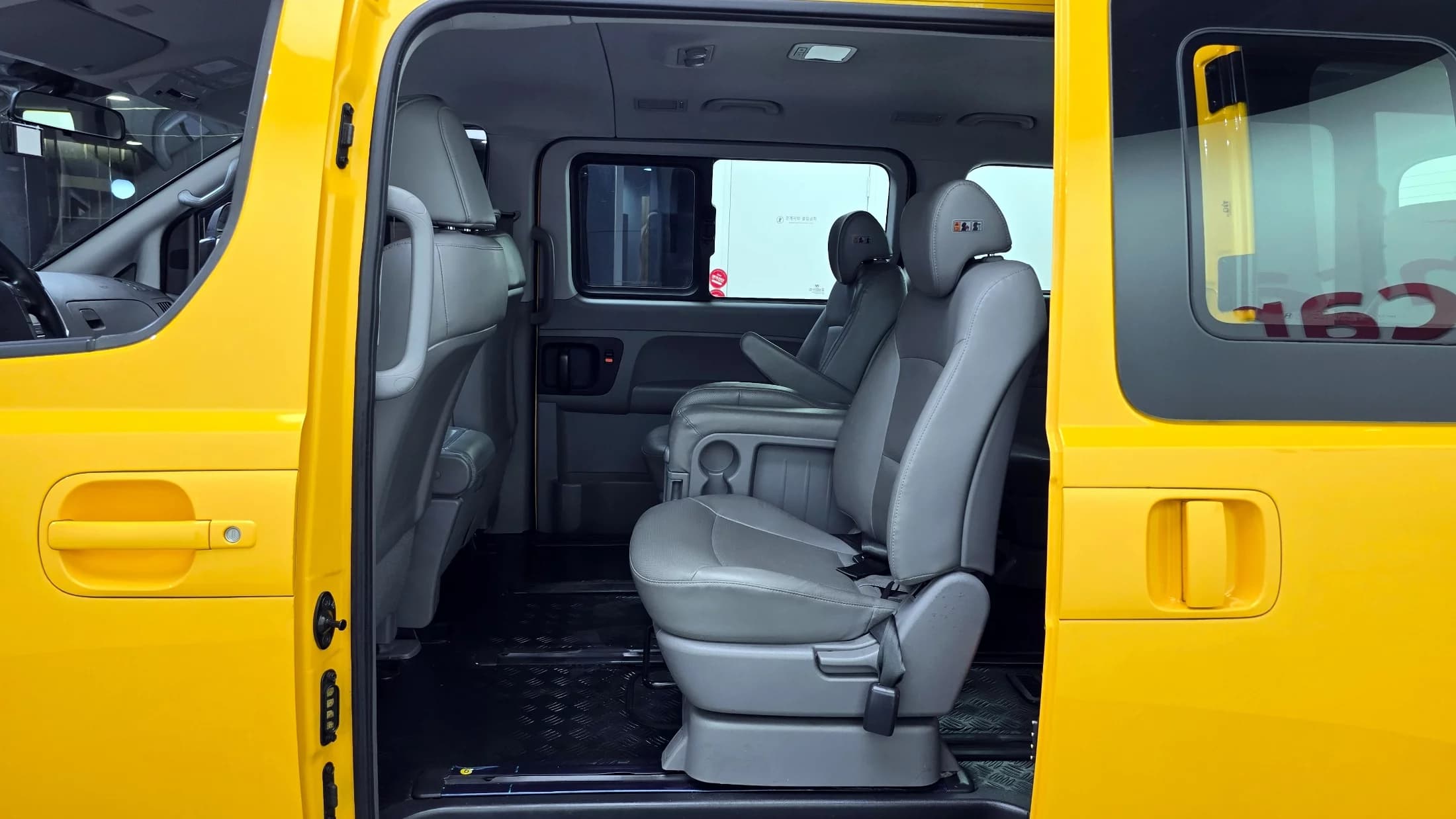 Hyundai Starex School Bus LPi, 2021 г. 56282 км. — фото 12