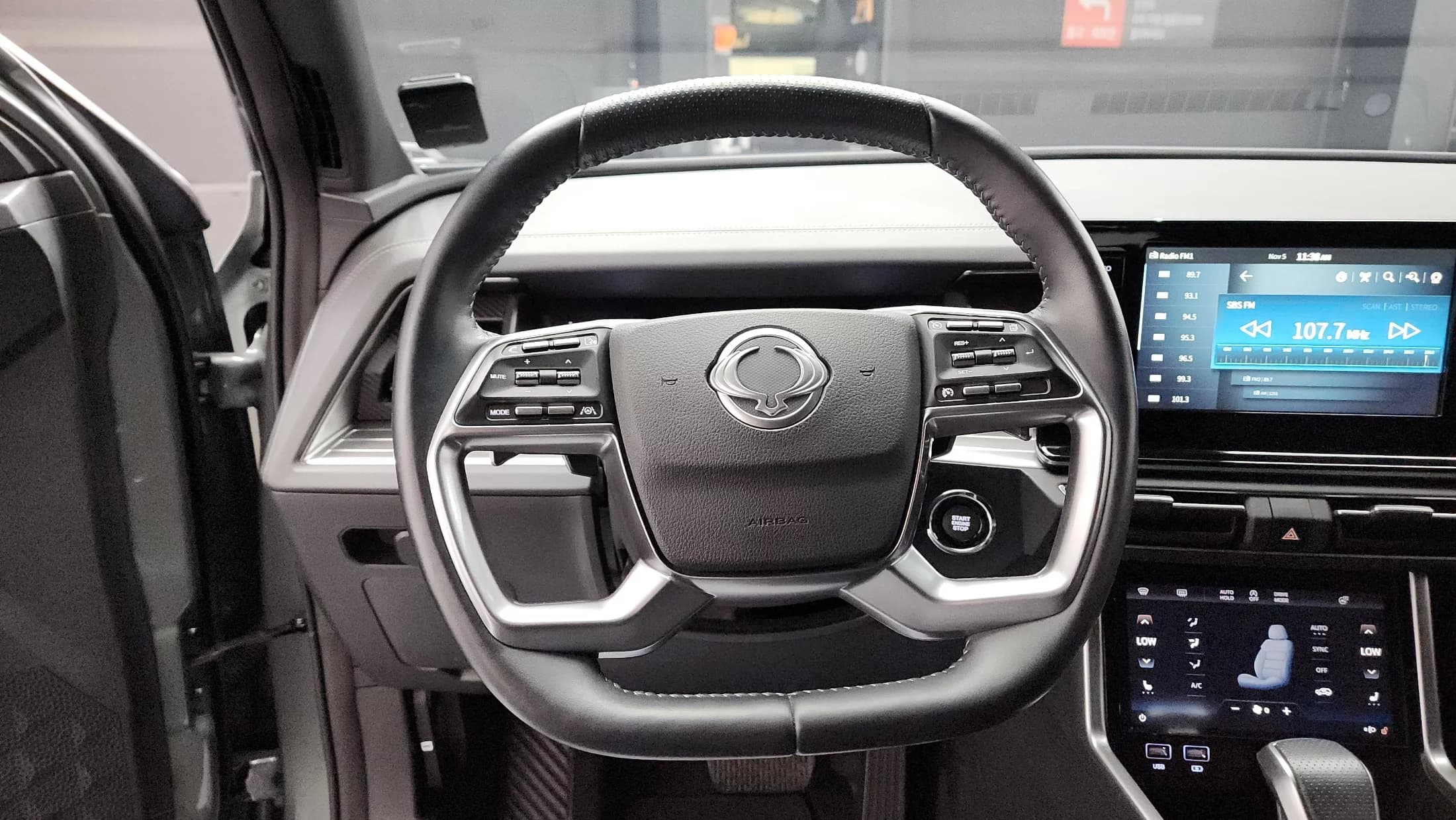 SsangYong Torres Gasoline 1.5 2WD TV5, 2024 г. 49900 км. — фото 13