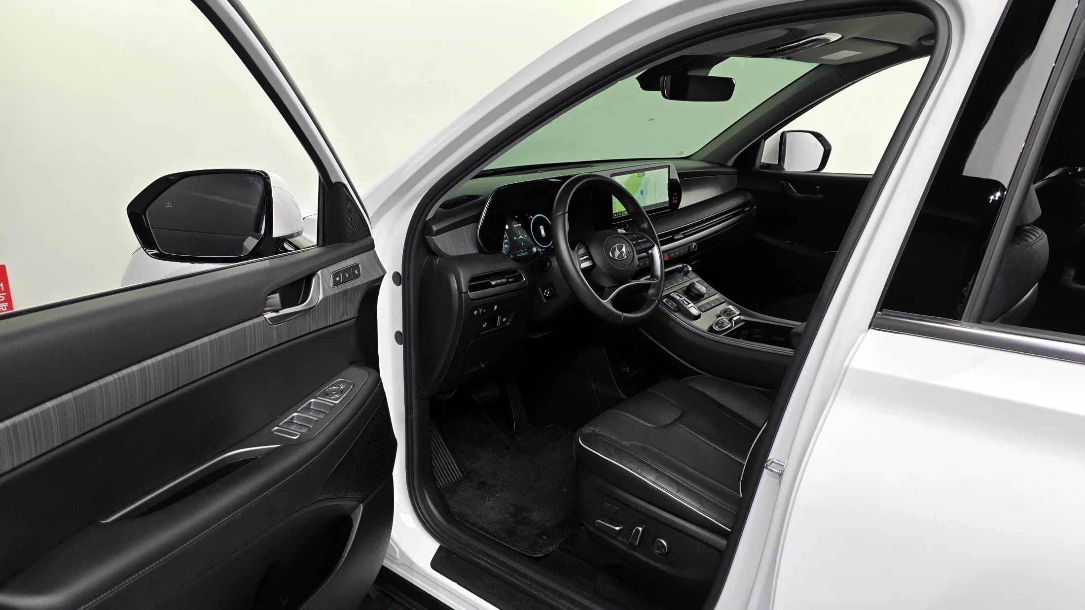 Hyundai Palisade Diesel 2.2 2WD Le Blanc, 2023 г. 23787 км. — фото 10