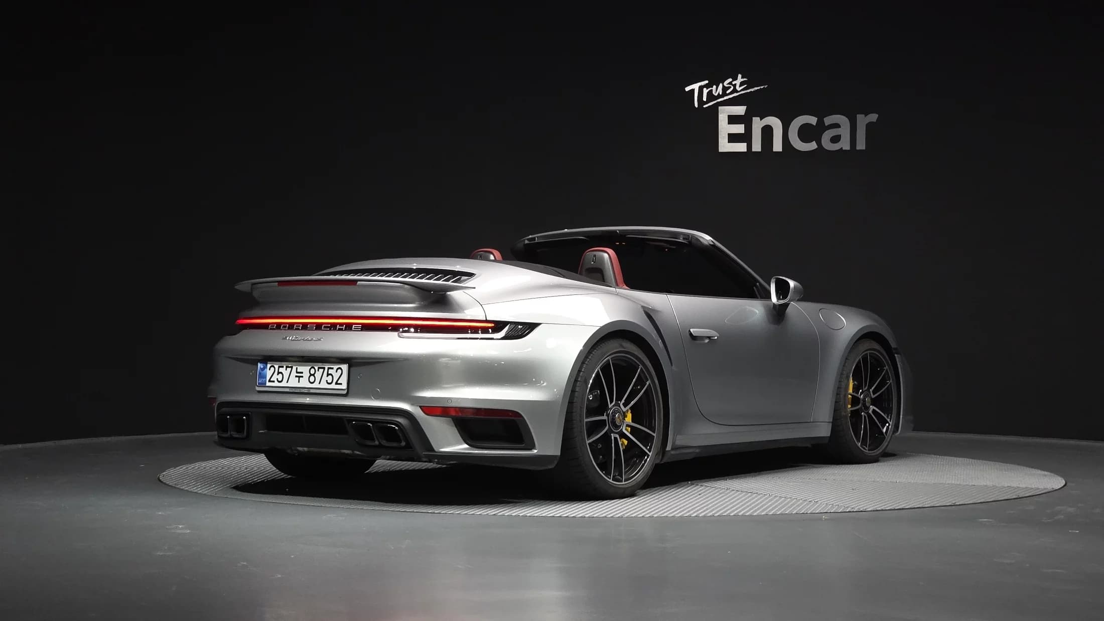 Porsche 911 Turbo S Cabriolet 991, 2023 г. 9677 км. — фото 2