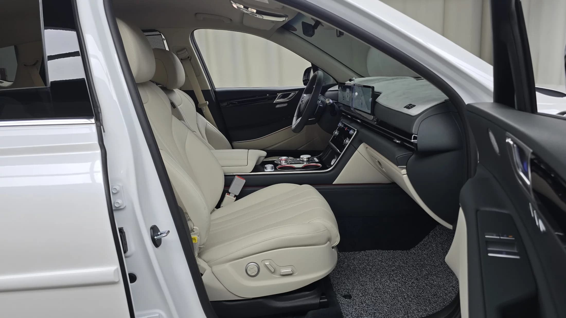 Genesis GV80 2.5T Gasoline AWD, 2025 г. 4250 км. — фото 10