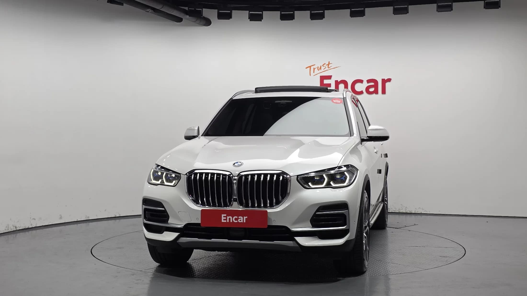BMW X5 xDrive 40i xLine, 2022 г. 28271 км. — фото 3
