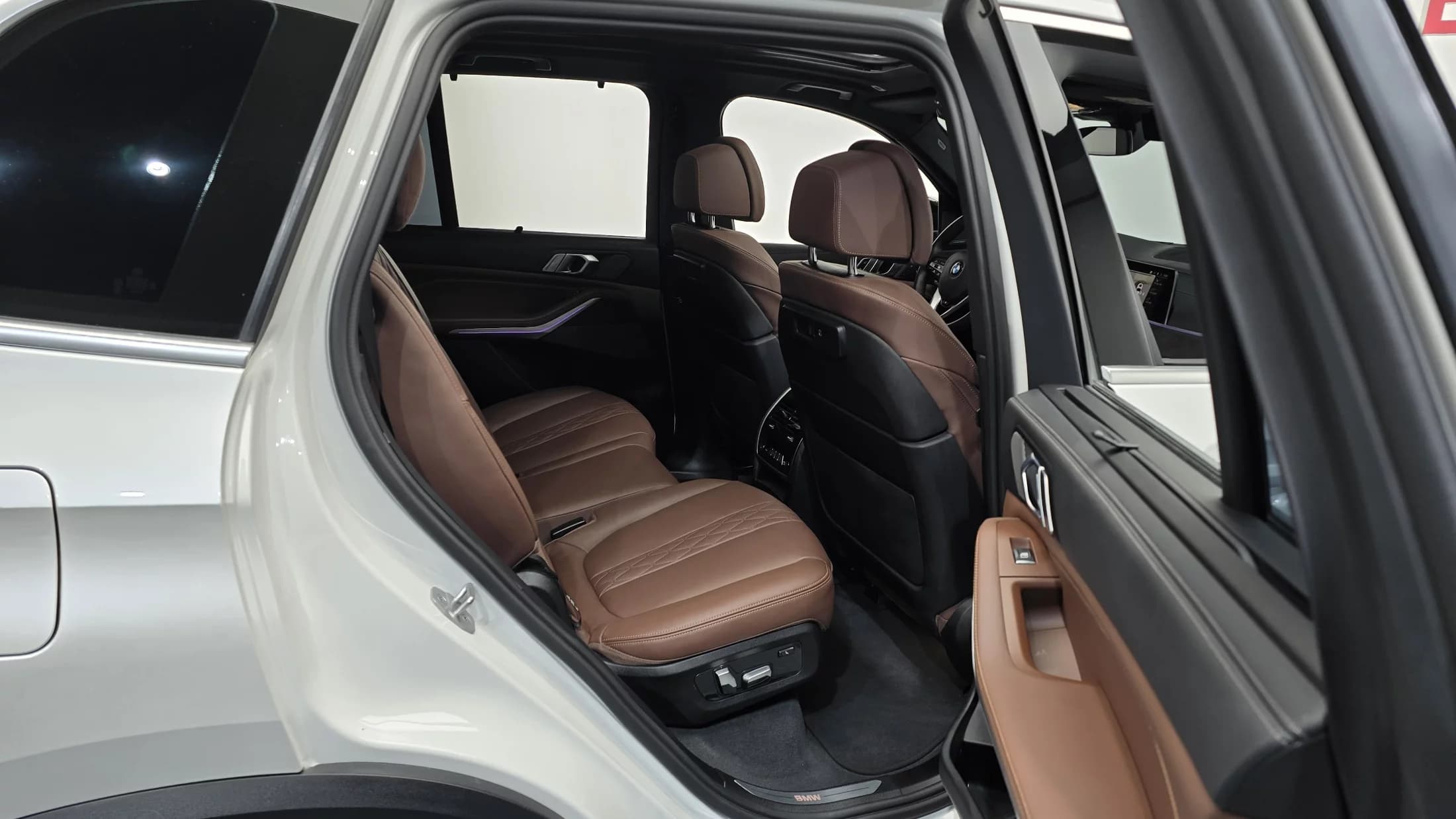 BMW X5 xDrive 40i xLine, 2023 г. 26904 км. — фото 12