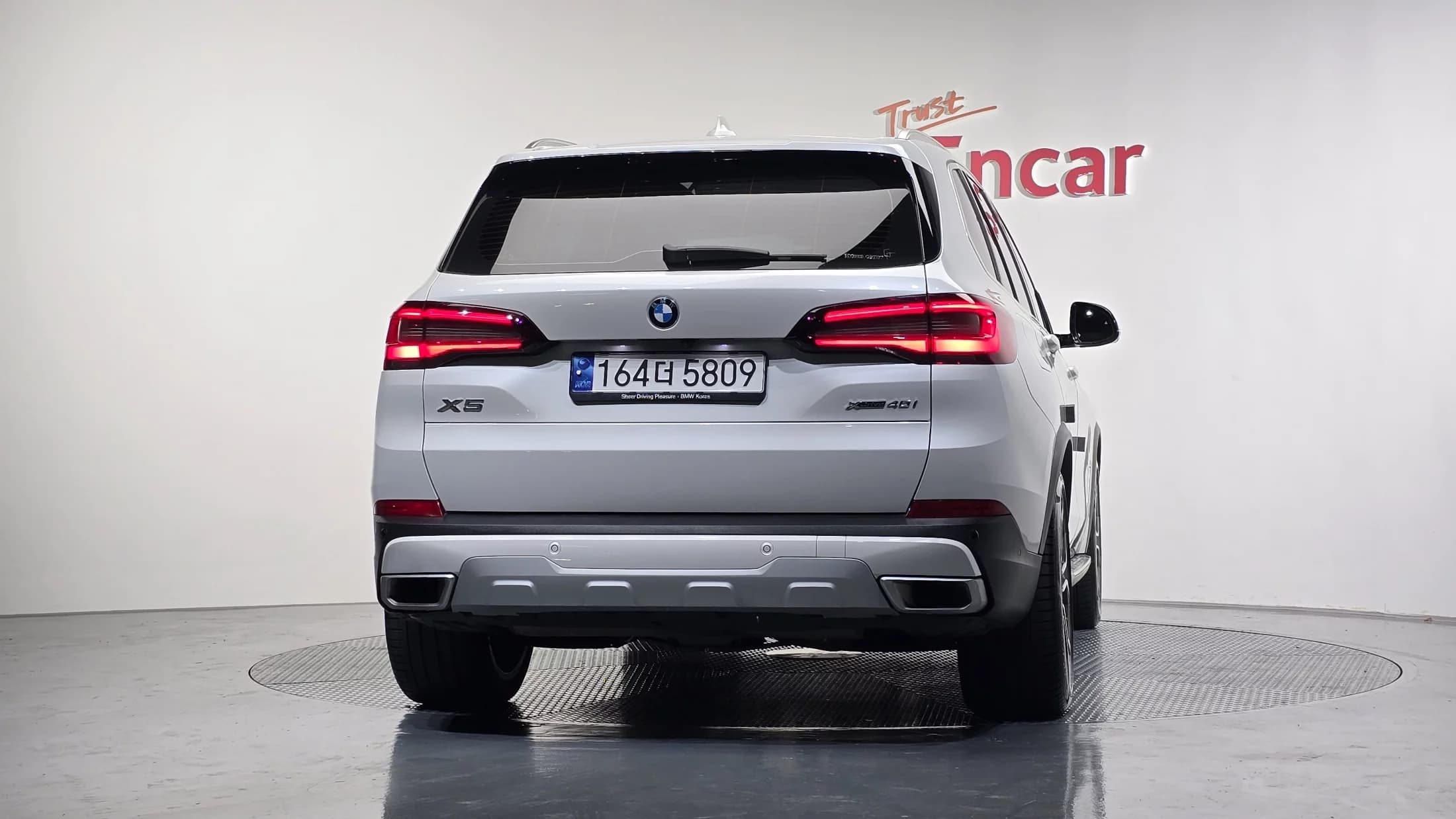 BMW X5 xDrive 40i xLine, 2023 г. 26904 км. — фото 4