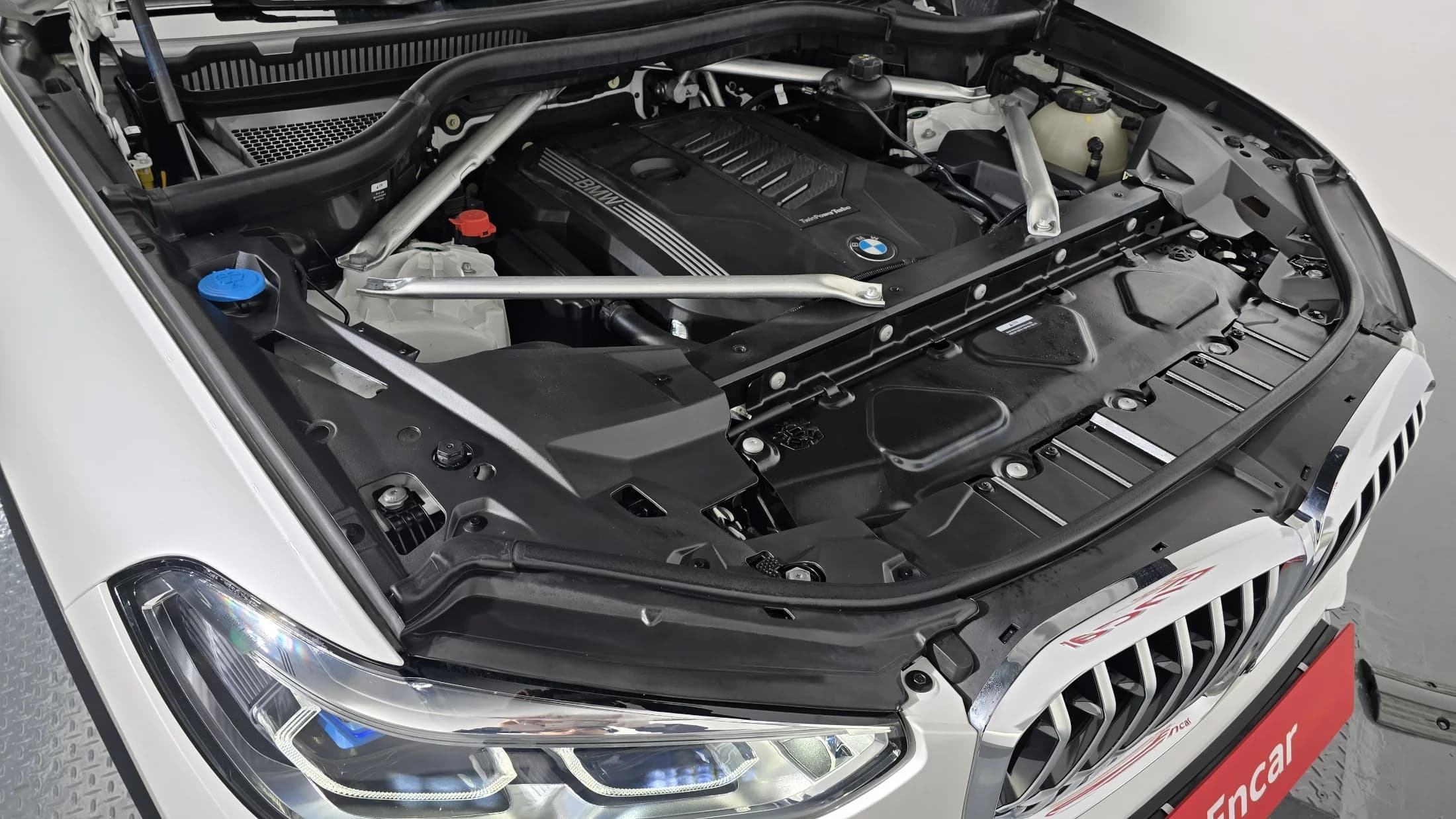 BMW X5 xDrive 40i xLine, 2023 г. 26904 км. — фото 6