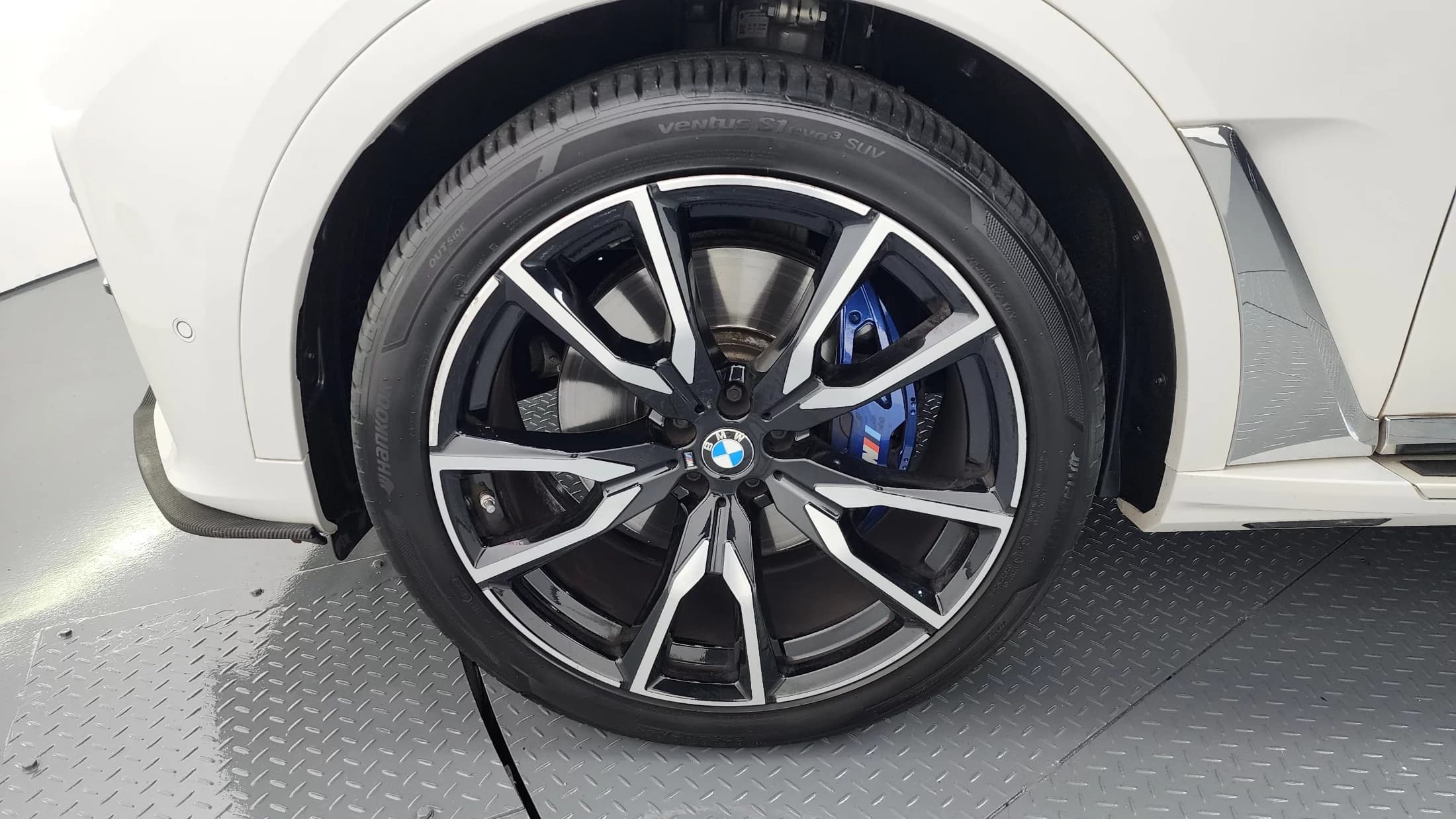 BMW X7 xDrive 40i M Sport 6STR, 2021 г. 53747 км. — фото 5