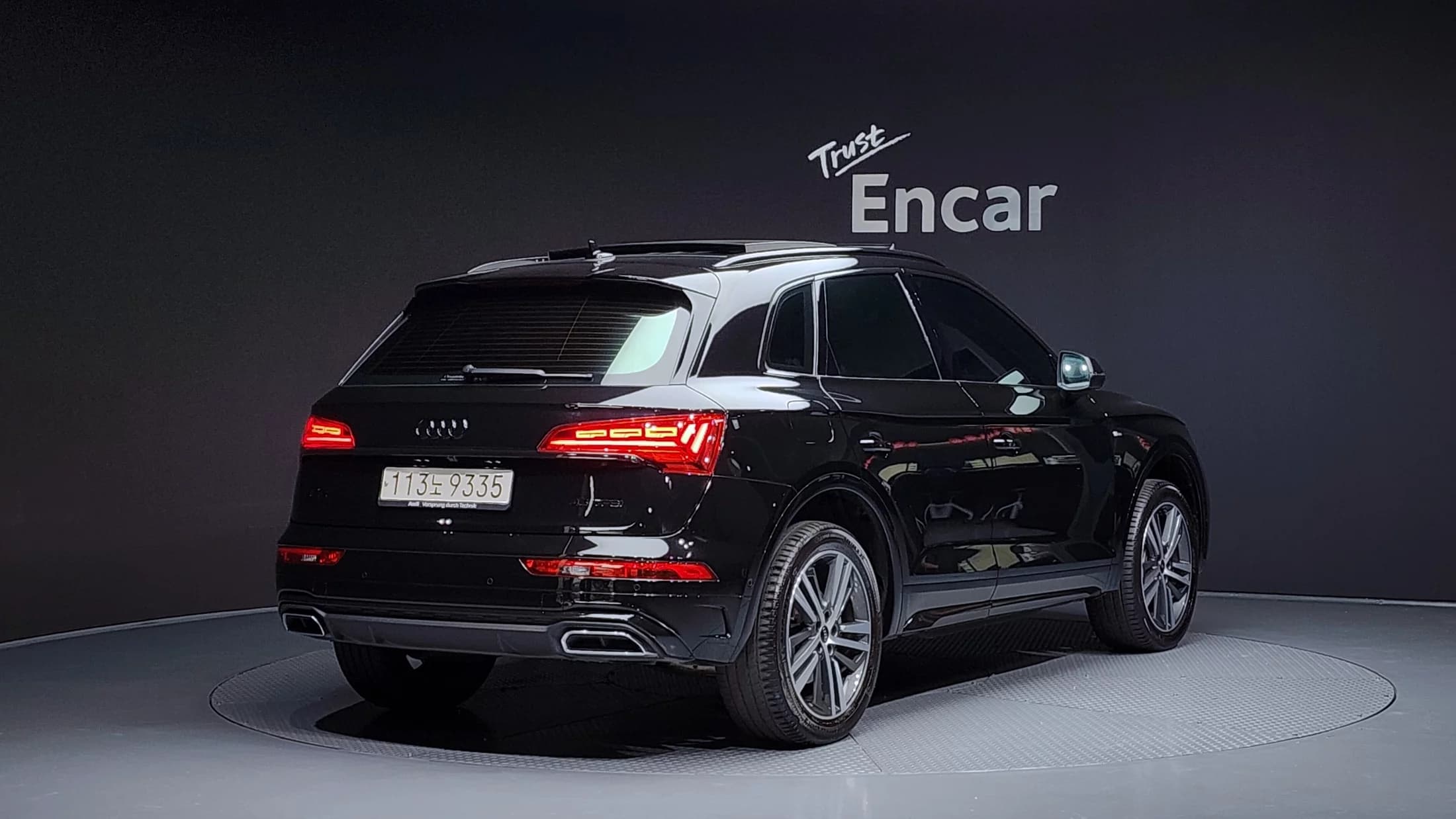 Audi Q5 45 TFSI Quattro Premium, 2023 г. 37631 км. — фото 2