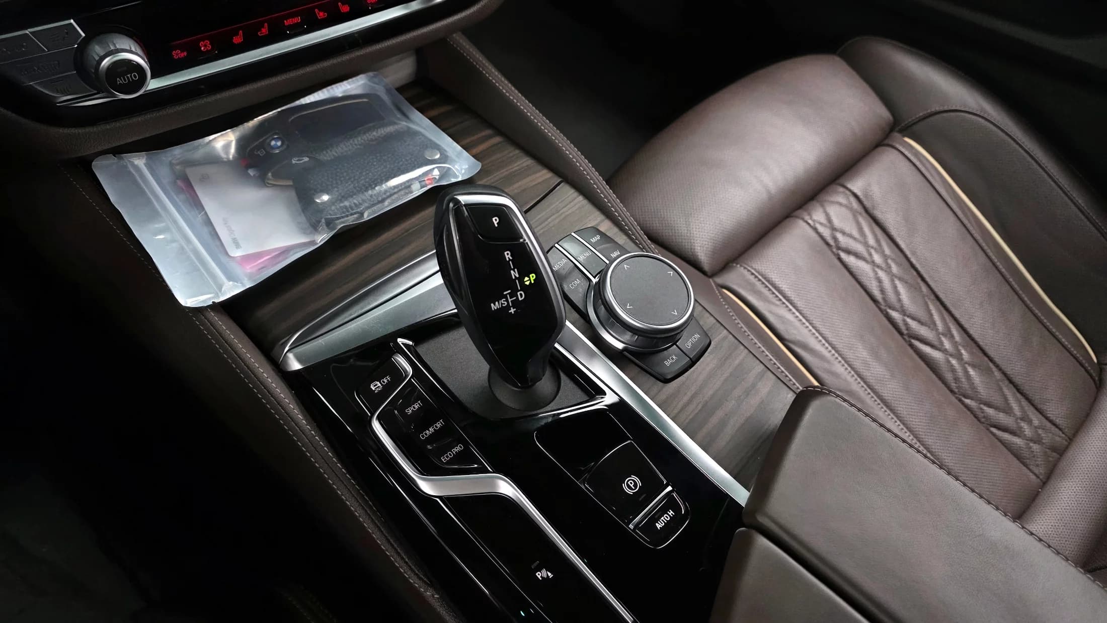 BMW 5-Series 530i M Sport Package, 2021 г. 140421 км. — фото 9