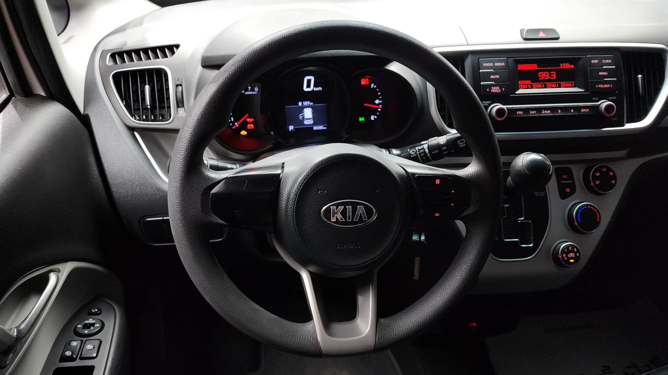 Kia RAY Van Prestige, 2021 г. 85170 км. — фото 12