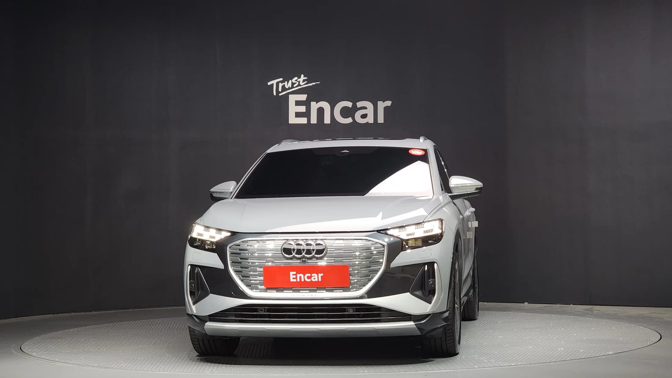 Audi Q4 e-tron 40 Premium, электромобиль, 2023 г. 33502 км. — фото 3