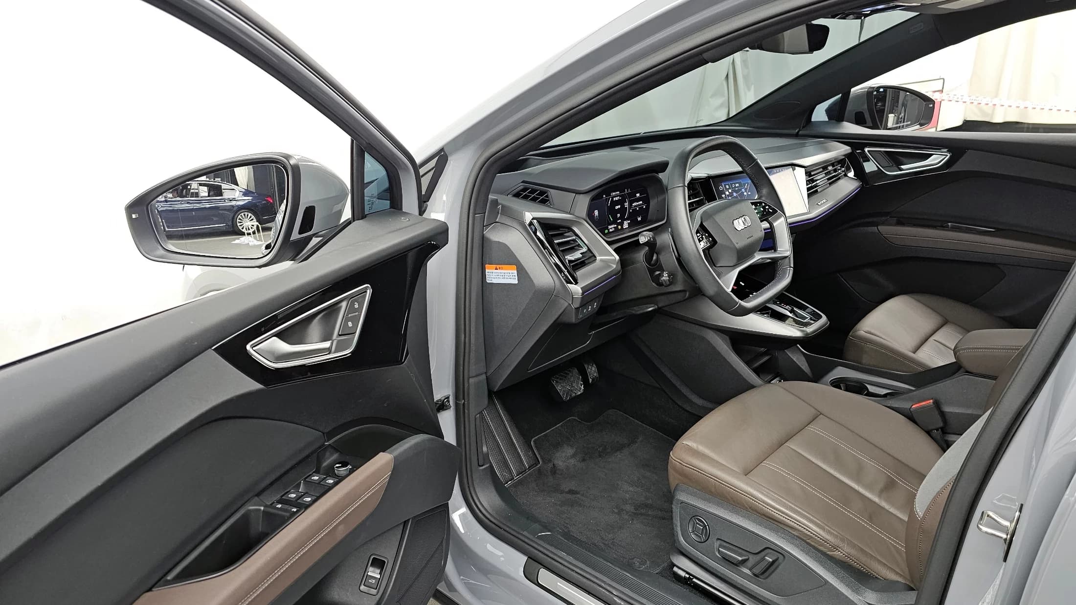 Audi Q4 e-tron 40 Premium, электромобиль, 2023 г. 33502 км. — фото 10
