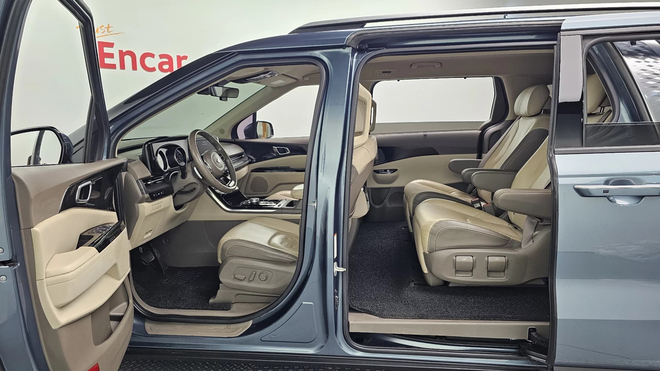 Kia Carnival 7-Seater Noblesse, 2021 г. 167414 км. — фото 18