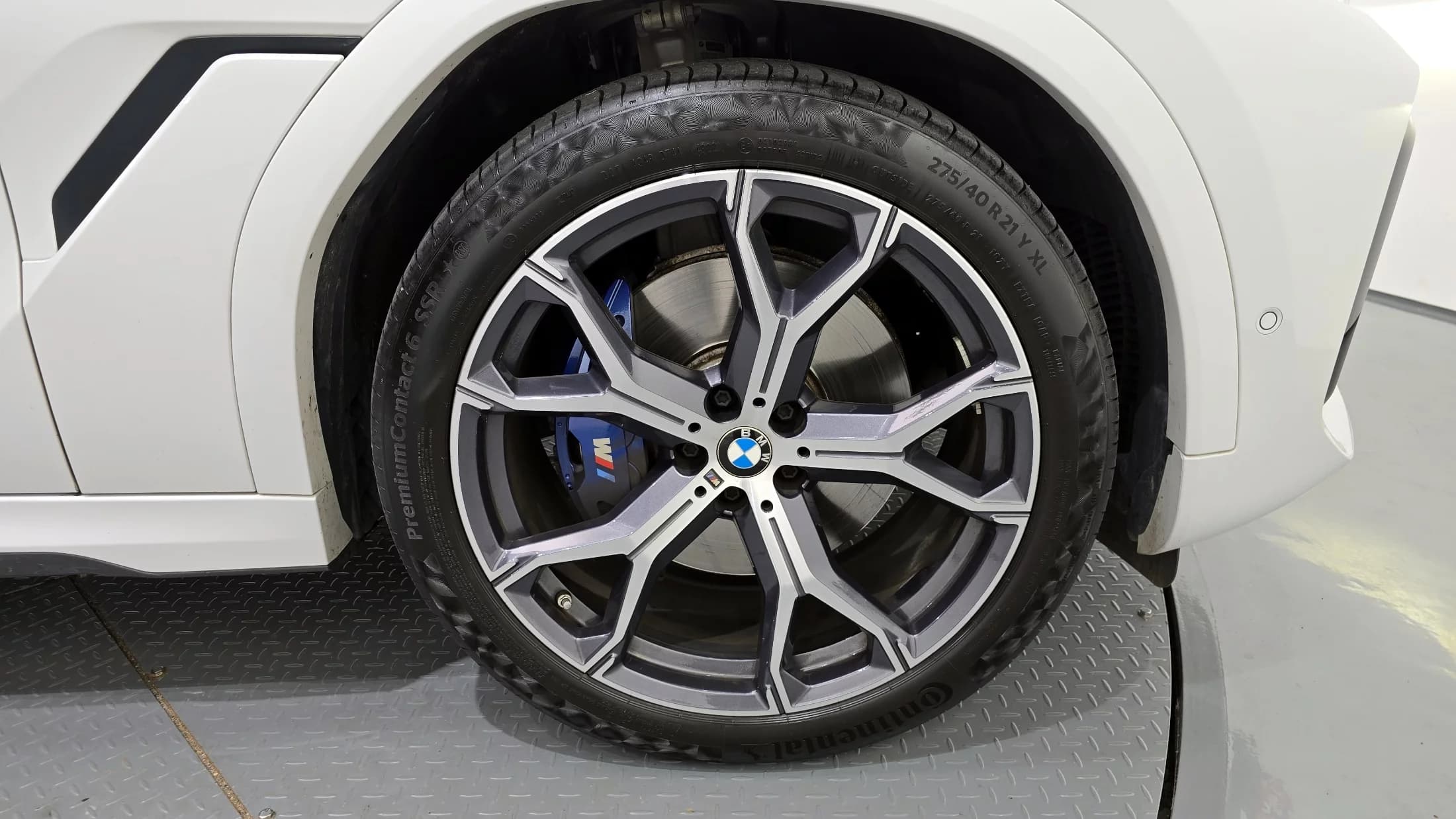 BMW X6 xDrive40i M Sport, 2023 г. 28191 км. — фото 5