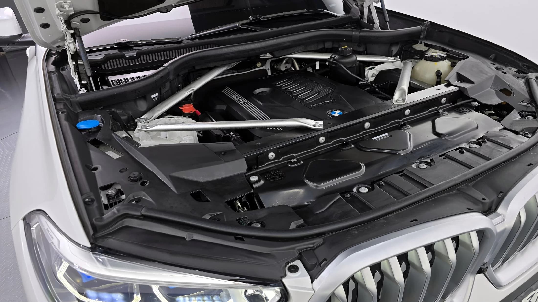 BMW X6 xDrive40i M Sport, 2023 г. 28191 км. — фото 6