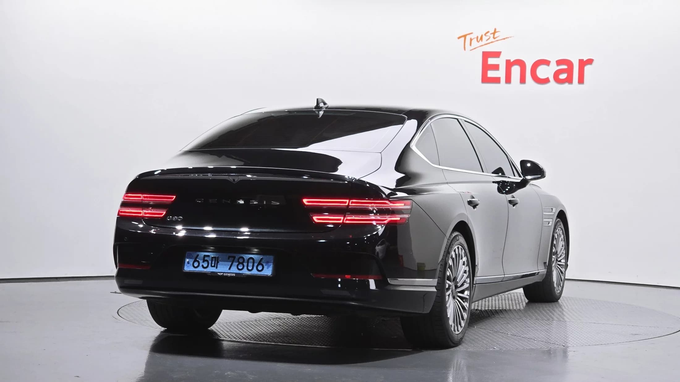 Genesis Electrified G80 e-AWD, электромобиль, 2022 г. 28248 км. — фото 2