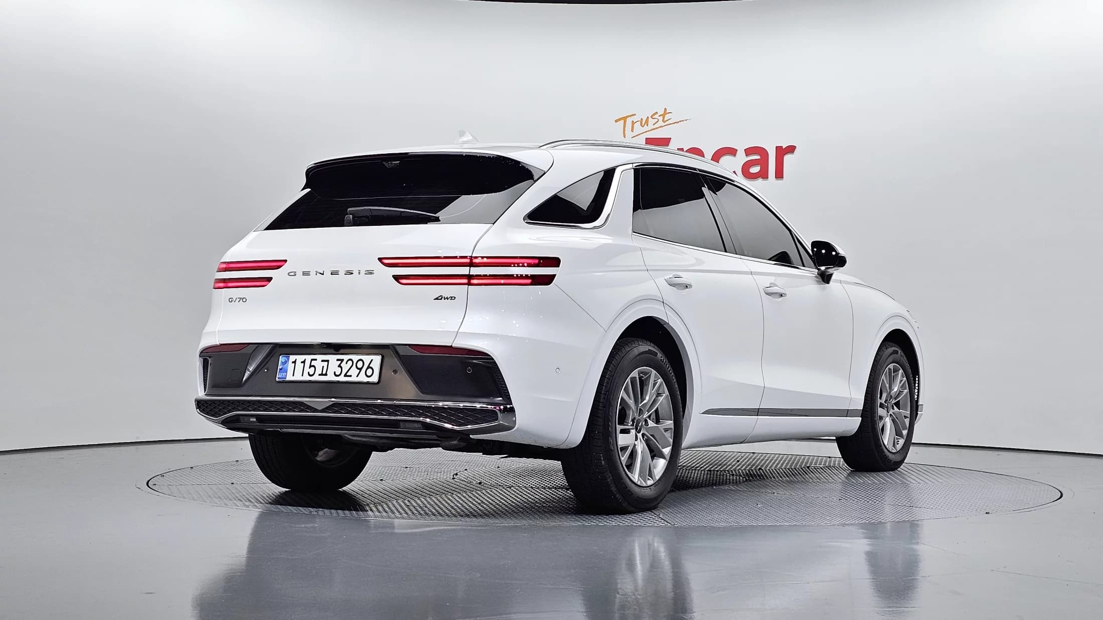 Genesis GV70 2.5T Gasoline AWD, 2024 г. 10765 км. — фото 2