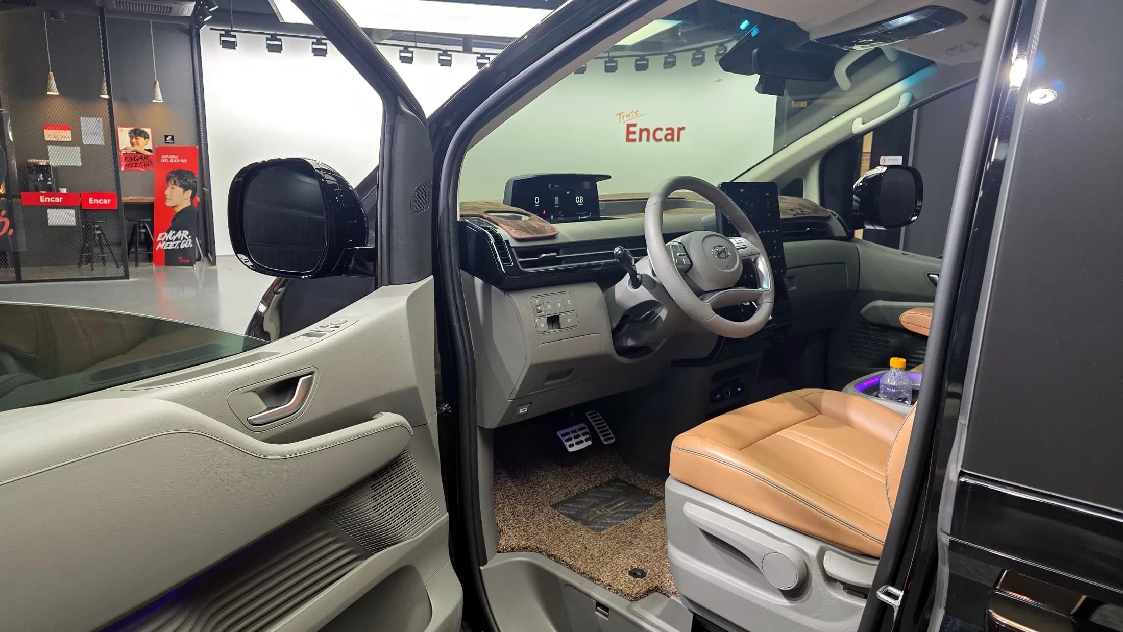 Hyundai Staria 4WD 캠핑카 Prestige Camper 4Seater, 2023 г. 12276 км. — фото 10