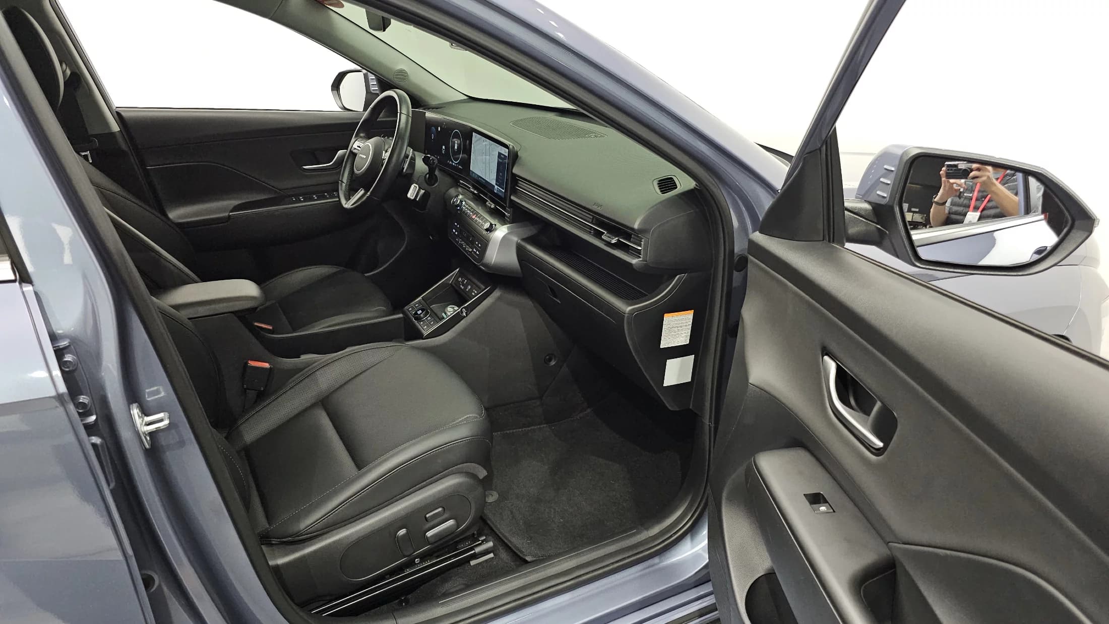 Hyundai Kona Electric Long Range Premium, электромобиль, 2023 г. 62099 км. — фото 10