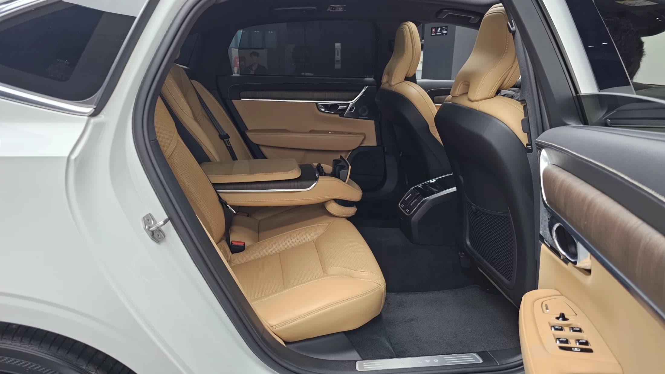Volvo S90 B5 Inscription, 2021 г. 99281 км. — фото 12