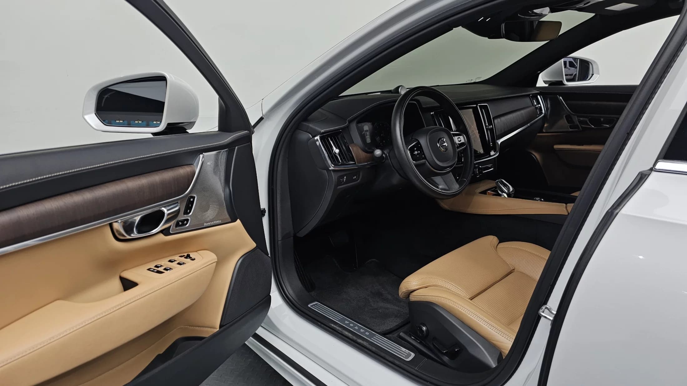 Volvo S90 B5 Inscription, 2021 г. 99281 км. — фото 10