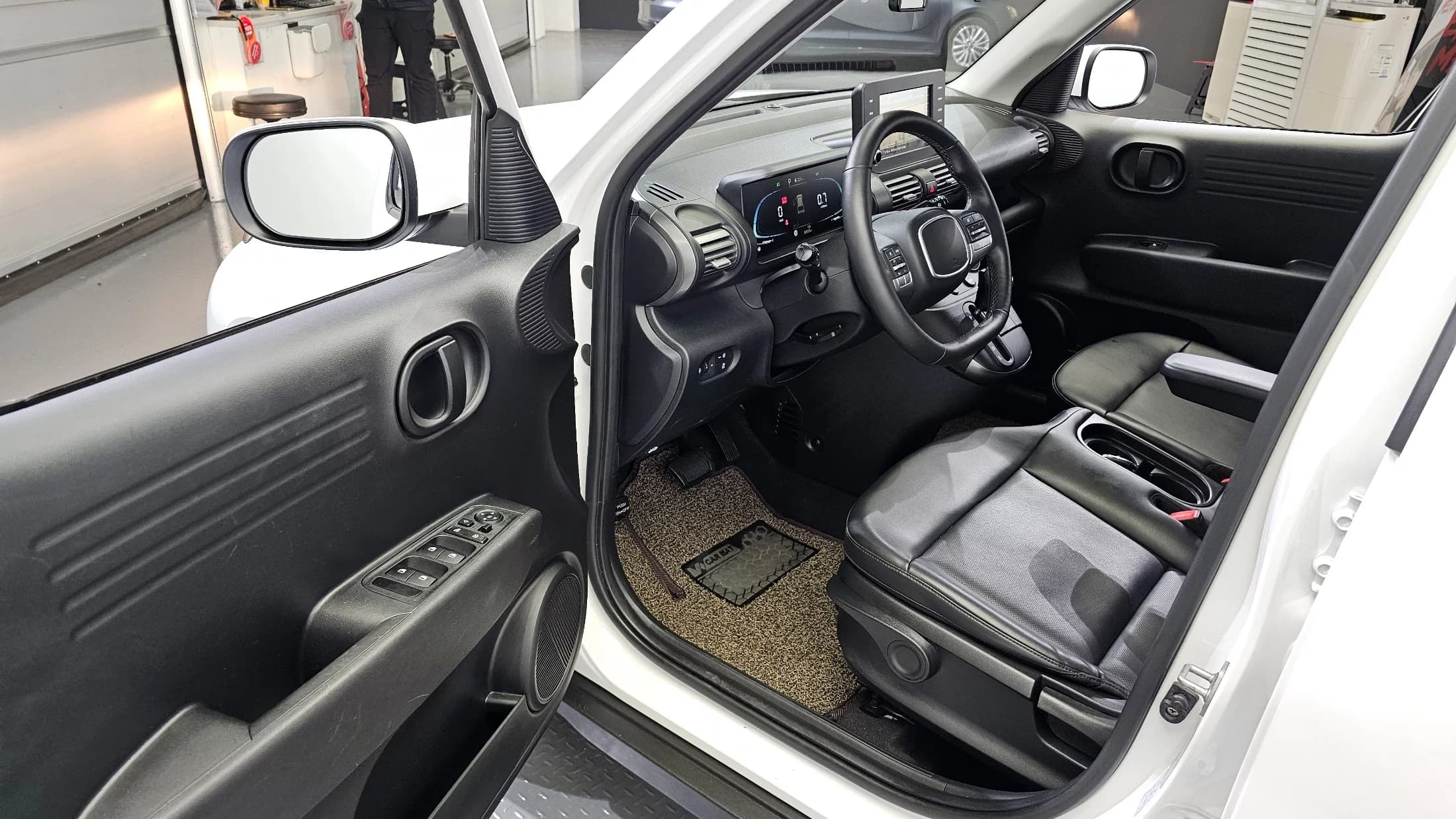 Hyundai Casper Van Smart, 2022 г. 82536 км. — фото 10