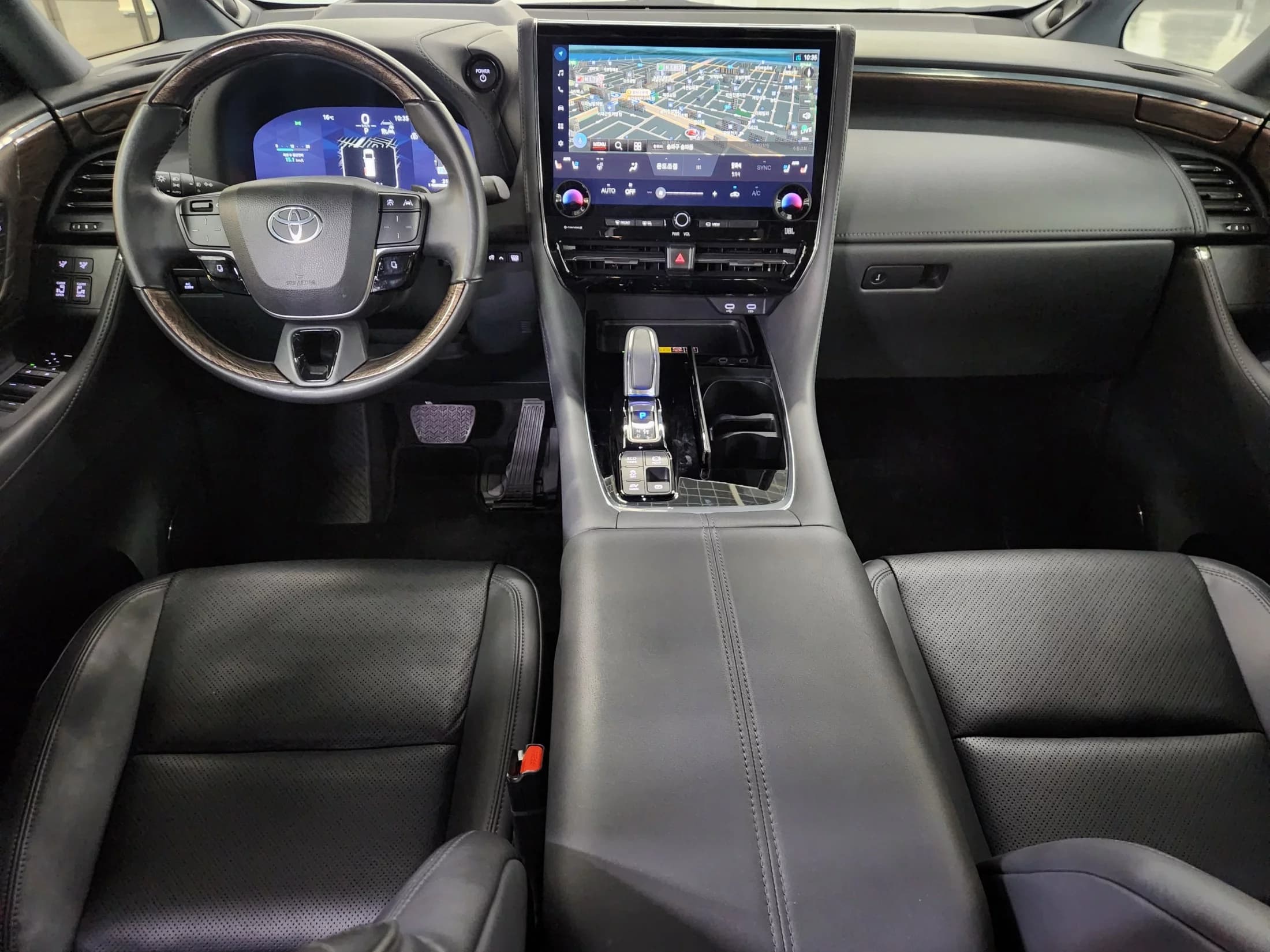 Toyota ALPHARD AWD, гибрид, 2023 г. 17514 км. — фото 7